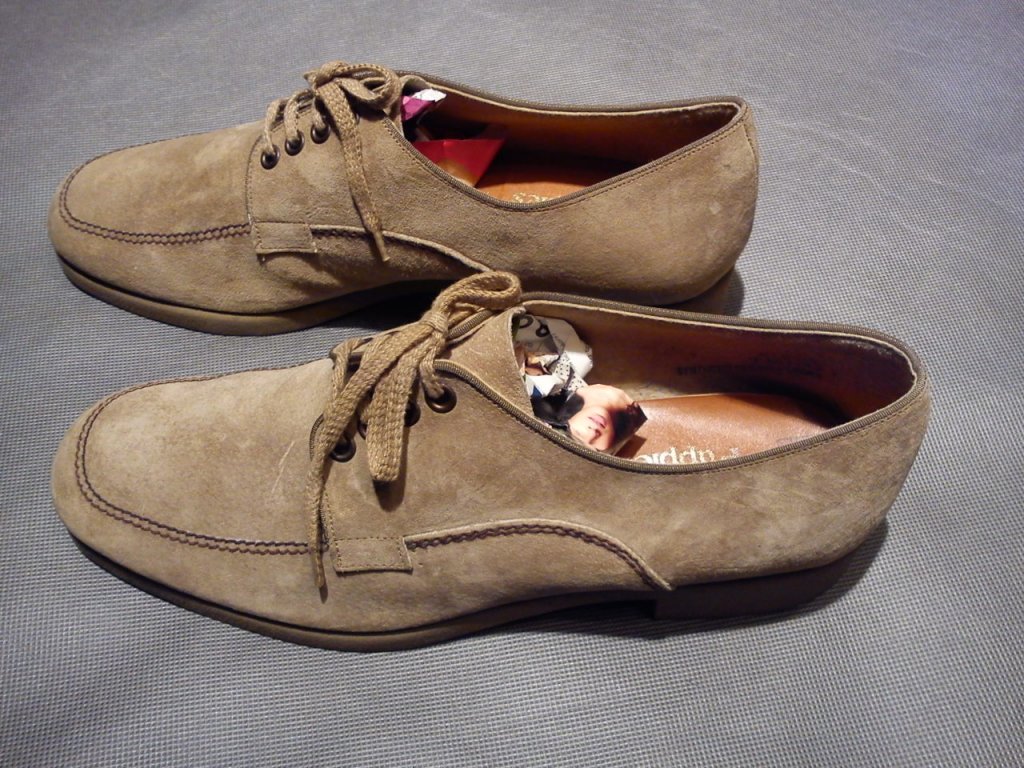 Clarks hush puppies on sale shoes