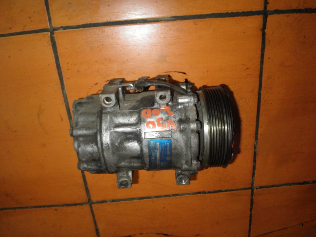 компрессор насос кондиционера volvo V50 2,0 d
