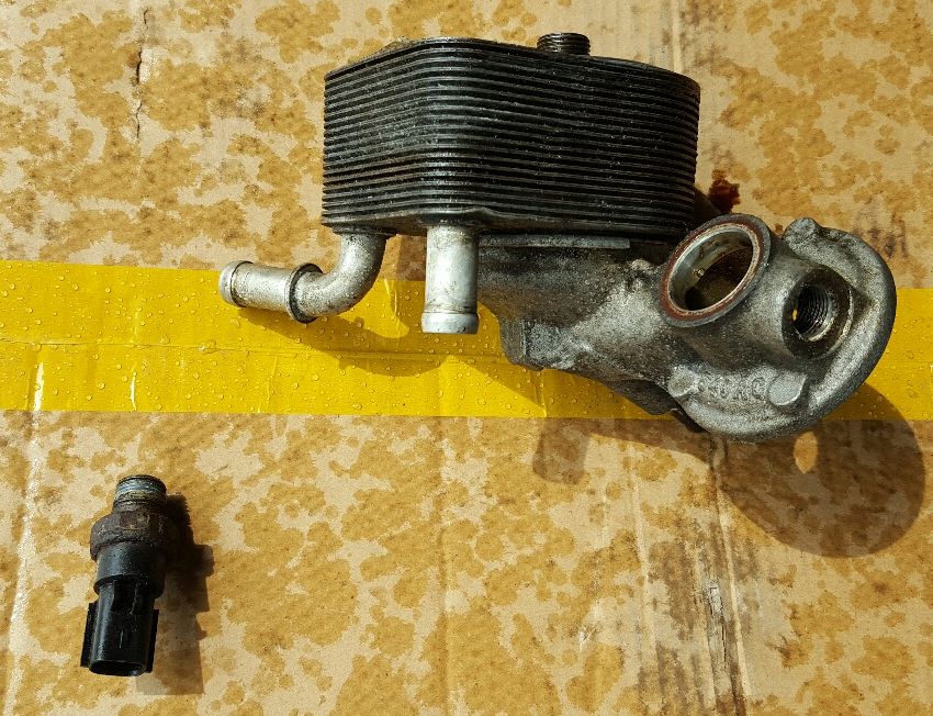 Chrysler Pacifica 3.5 база масляного фильтра