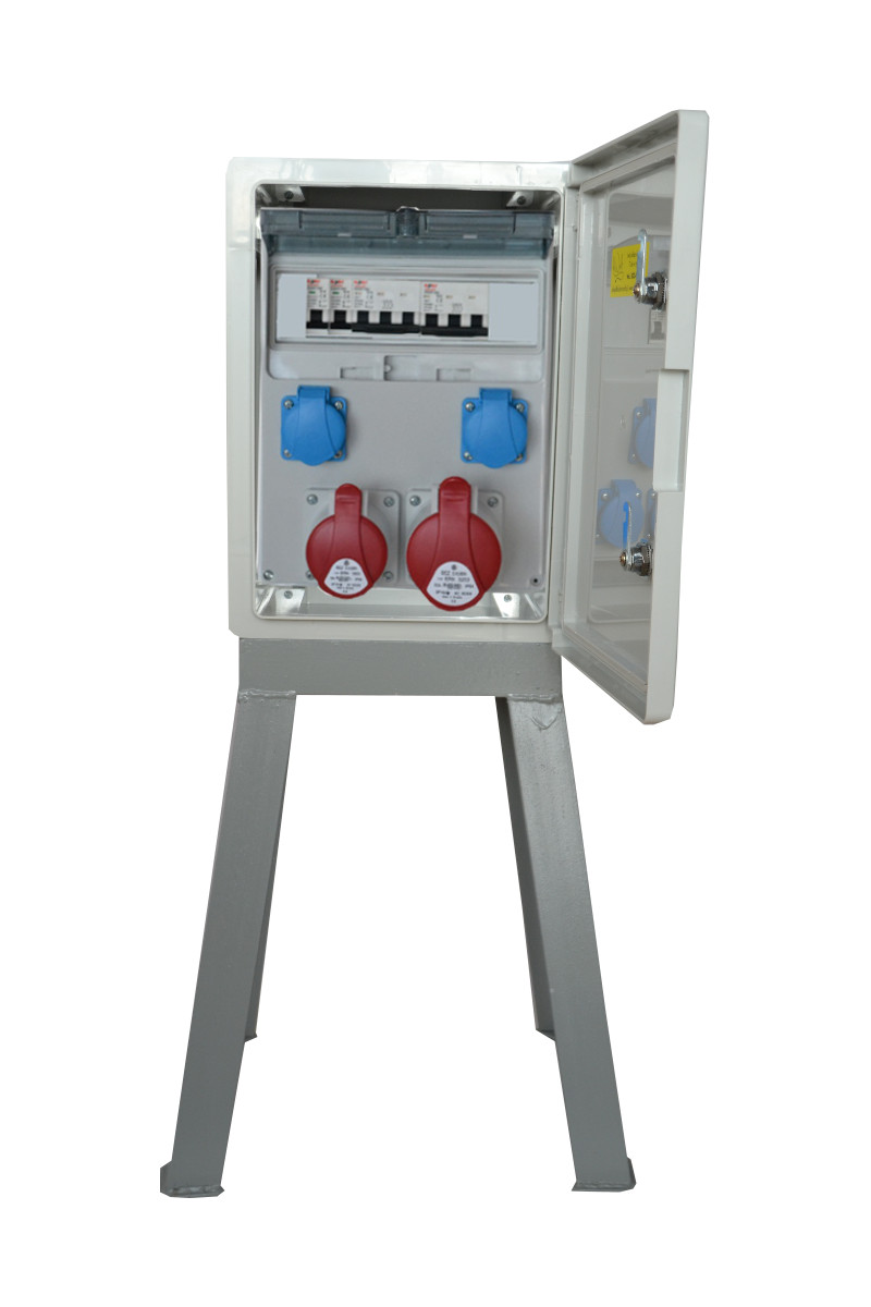 Elektrická skříňka IP65 XC1632W se stojanem