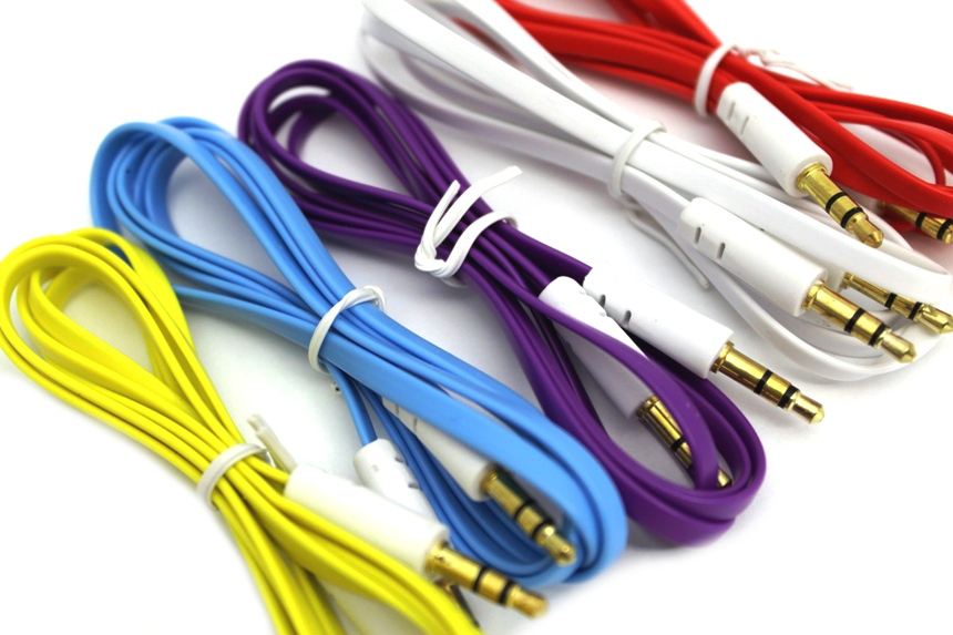 

Płaski kabel audio aux mini jack 3.5 mm 1m