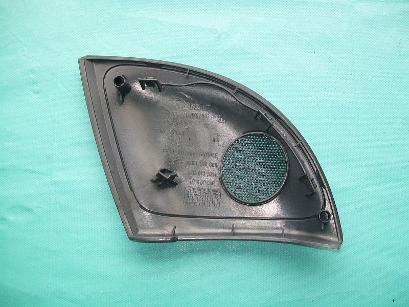 MEGANE I OSŁONA ZAŚLEPKA MASKOWNICA GŁOŚNIKA PRAWA Typ samochodu Samochody osobowe