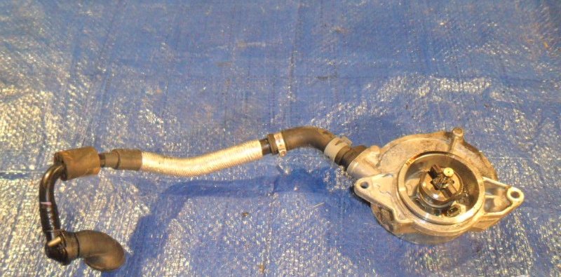 AUDI A6 C6 4F0 2.7 TDI вакуумний НАСОС 057145100AG