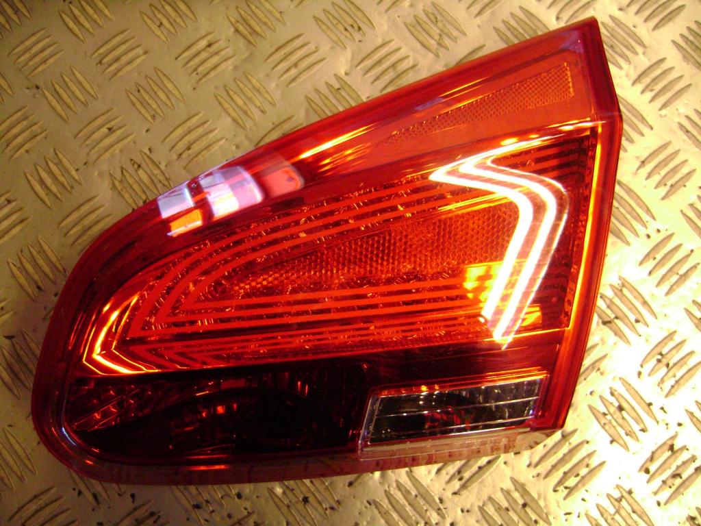 ФАРА ЗАДНЯЯ ПРАВА НА ДВЕРИ БАГАЖНИКА KIA CEED HB 12-> LED