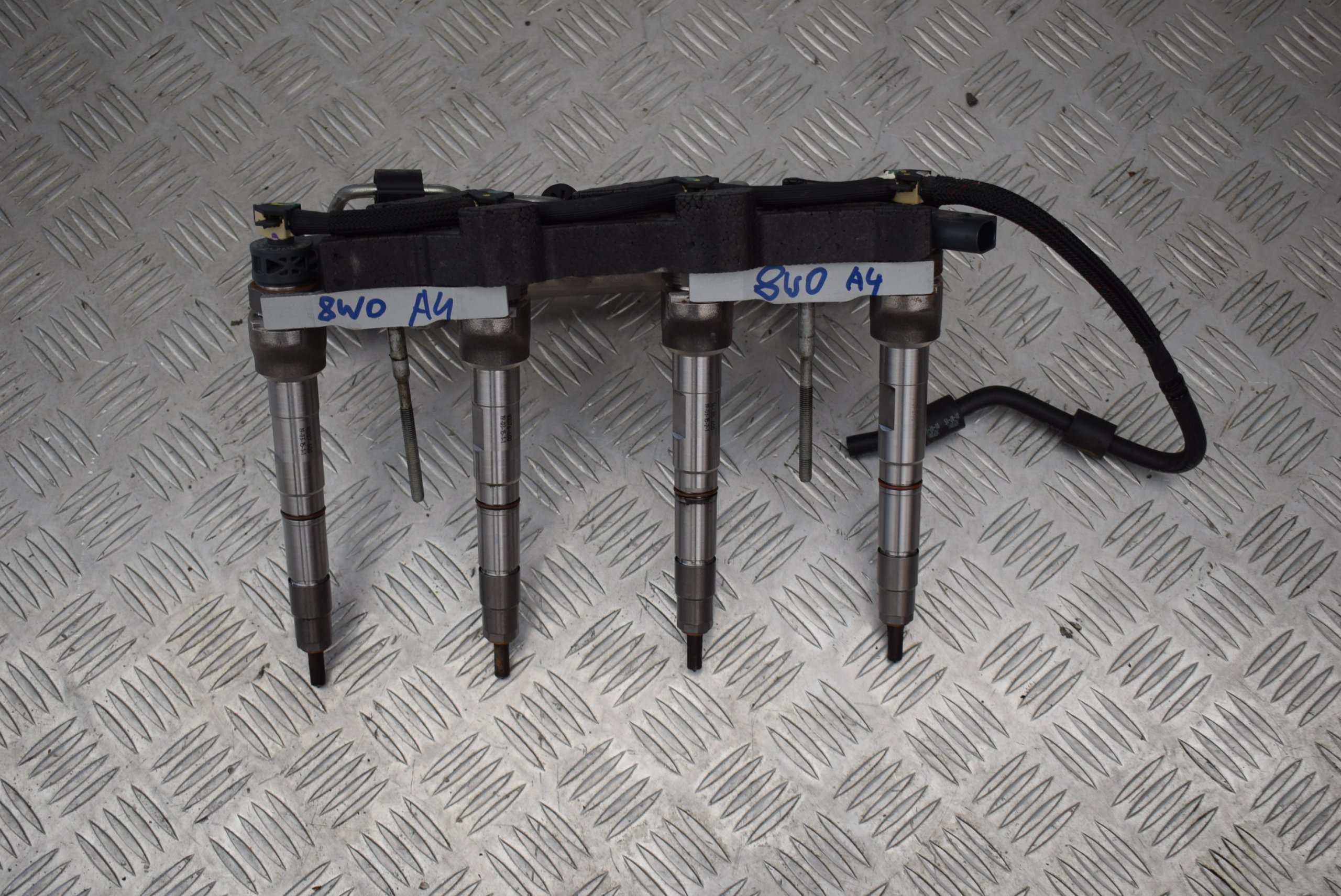 Литье под давлением Audi A4 8W0 B9 04L130277AC