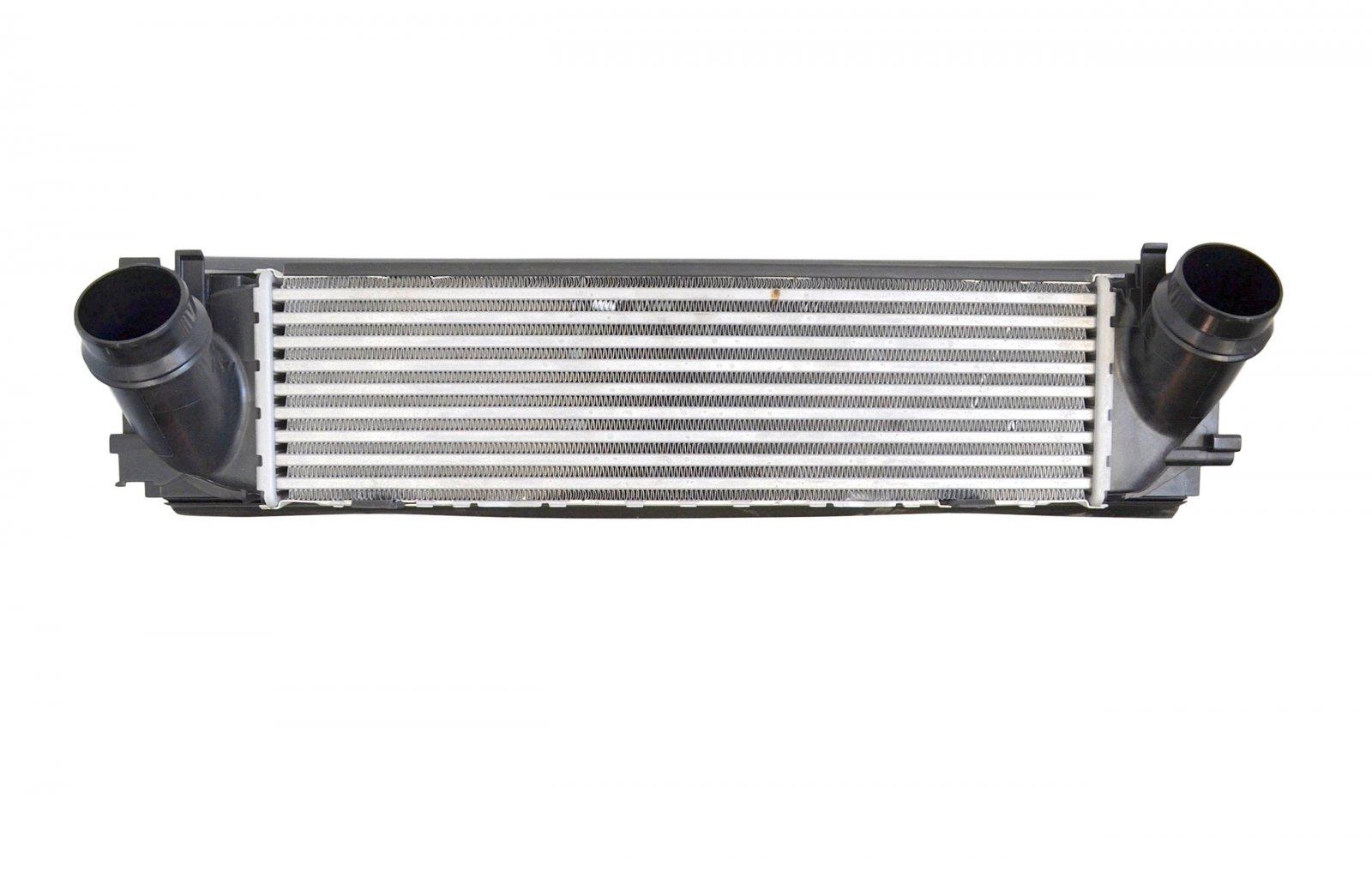 CHŁODNICA INTERCOOLER BMW 4 F32 F33 F36 17517618809 7618809 10-