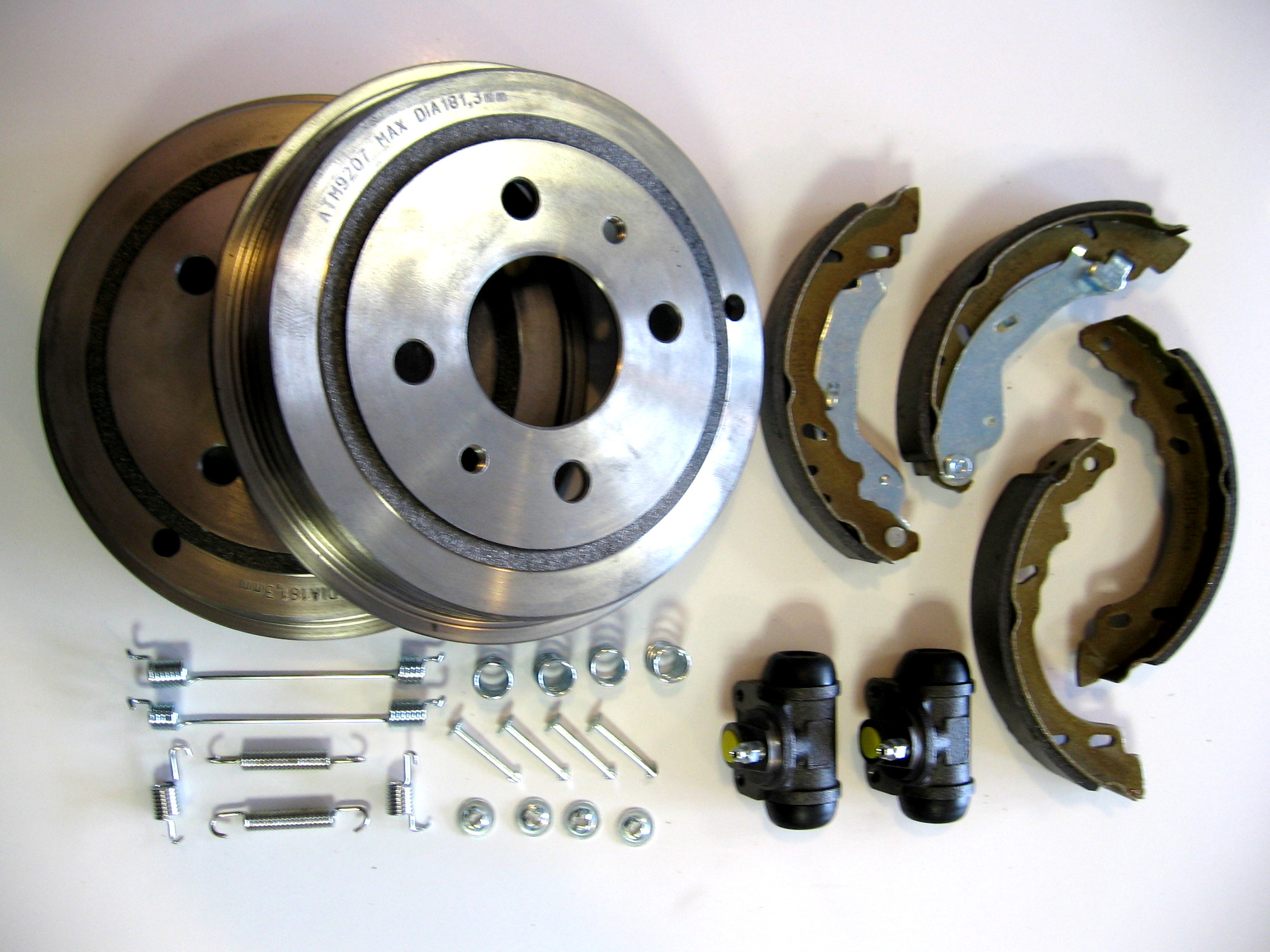 

Szczęki Bębny Cylinderki Kpl Fiat Panda II z Abs