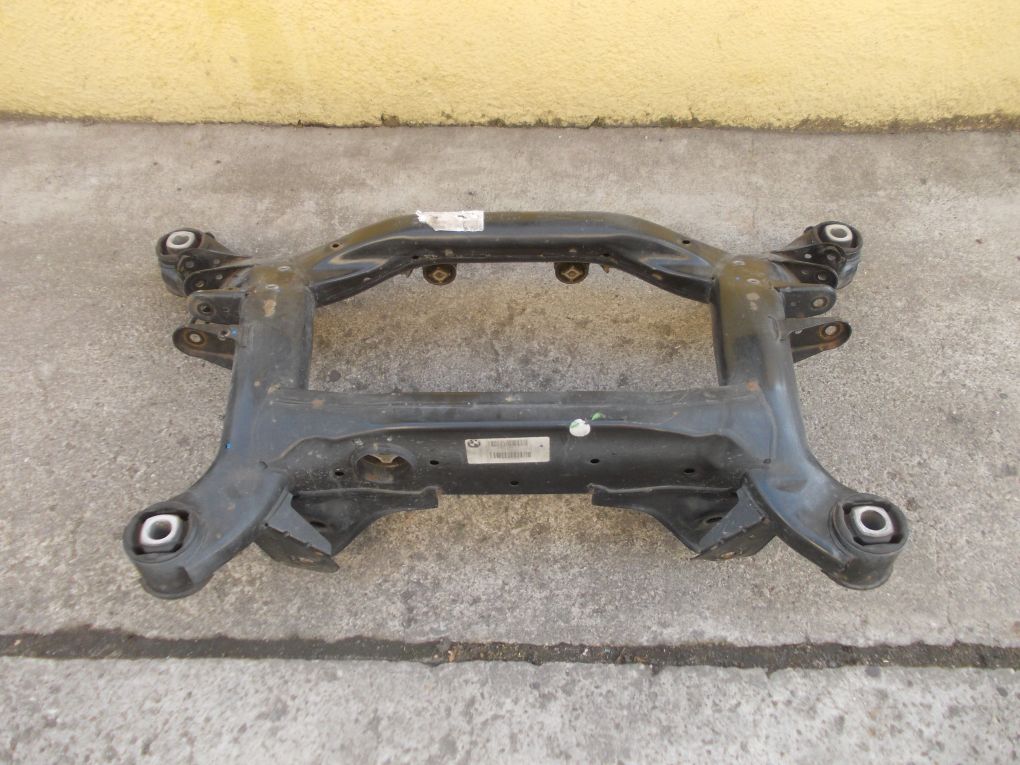 BMW X3 F25 XD XDRIVE subframe axle beam axle beam