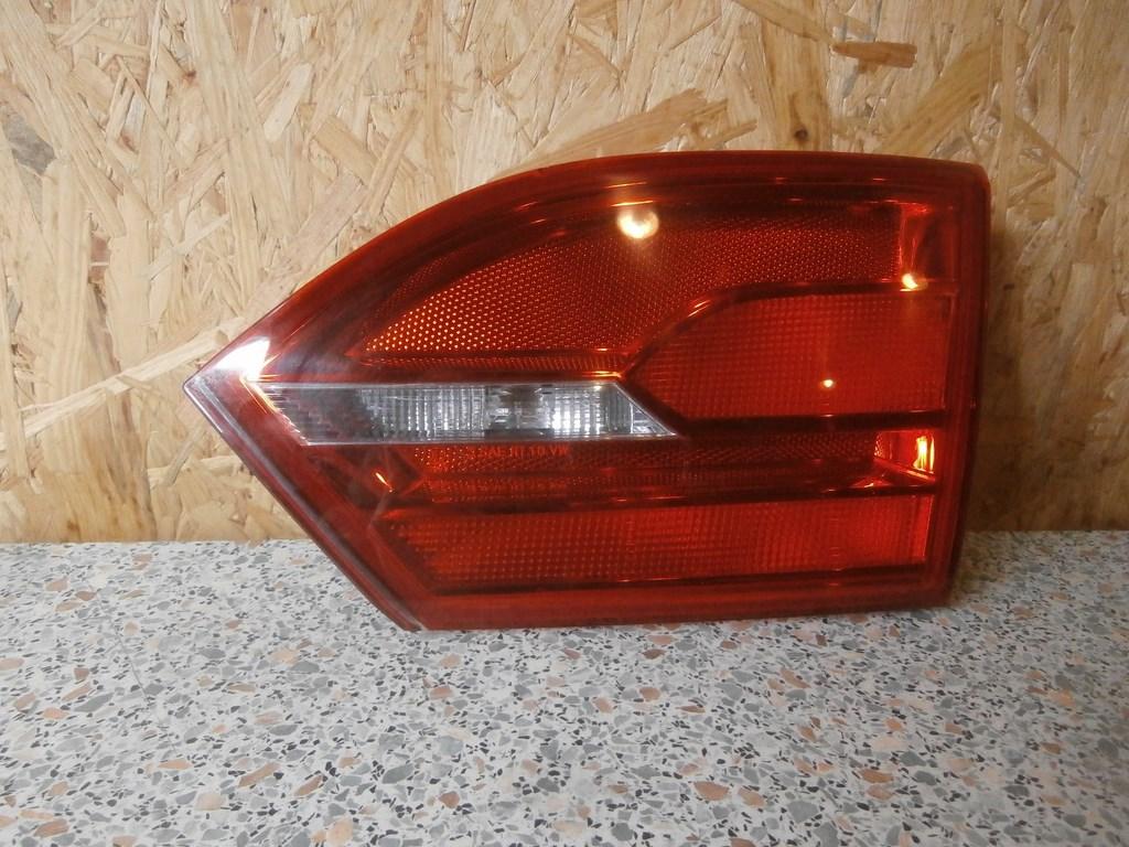 ФАРА ПРАВЫЙ ЗАД. ПРАВА ЗАДНЯЯ VW JETTAc6945094 11-