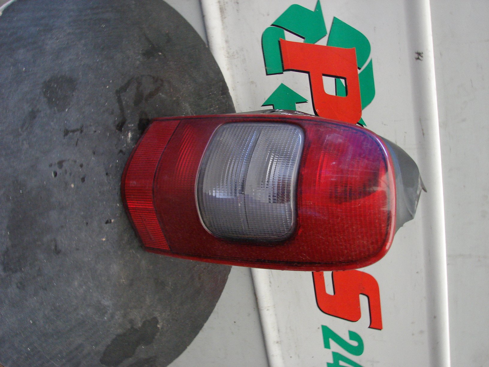 фонарь левый opel SINTRA 2,2B
