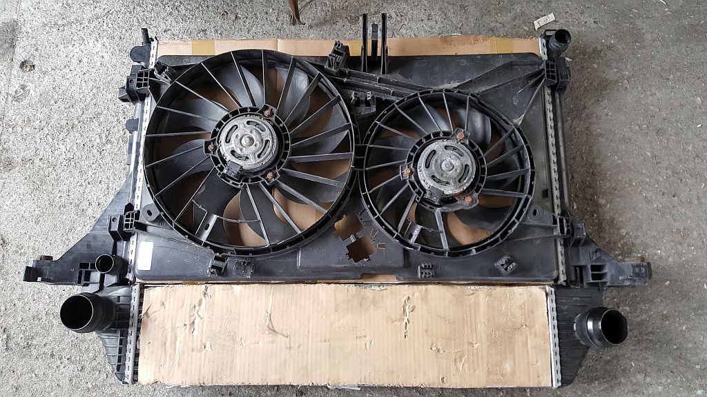 KOMPLET CHŁODNIC NISAN NV400 2.3DCI 2010-