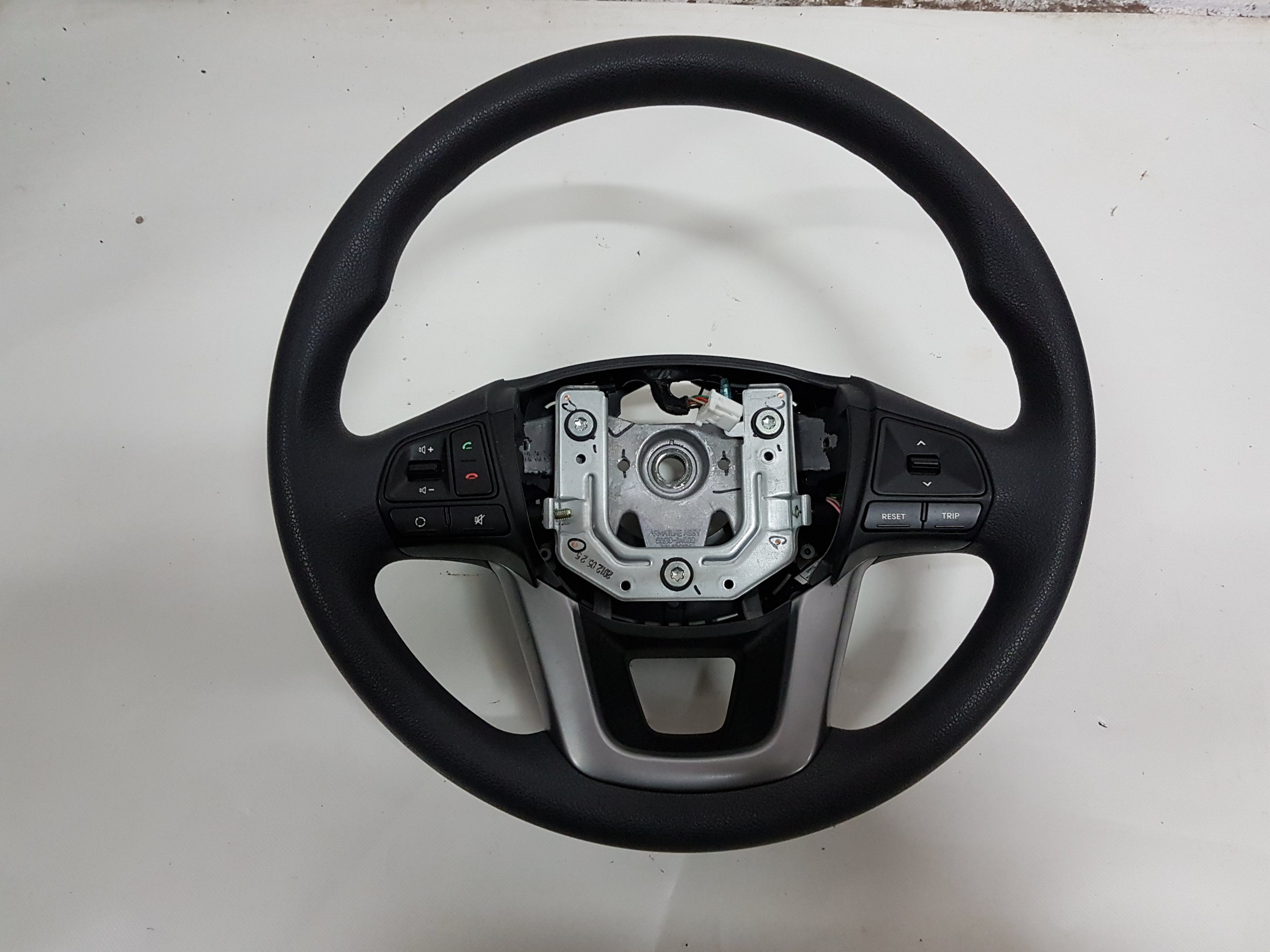 руль kia рио iv 11 - 15 rok идеальная купить бу по цене 8895 руб. Z17961191  - iZAP24