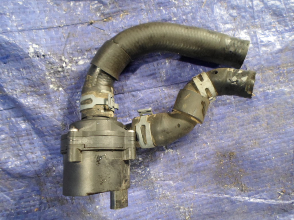 VW AUDI SKODA TDI ВОДЯНИЙ ЦИРКУЛЯЦІЙНИЙ НАСОС 5Q0965567J