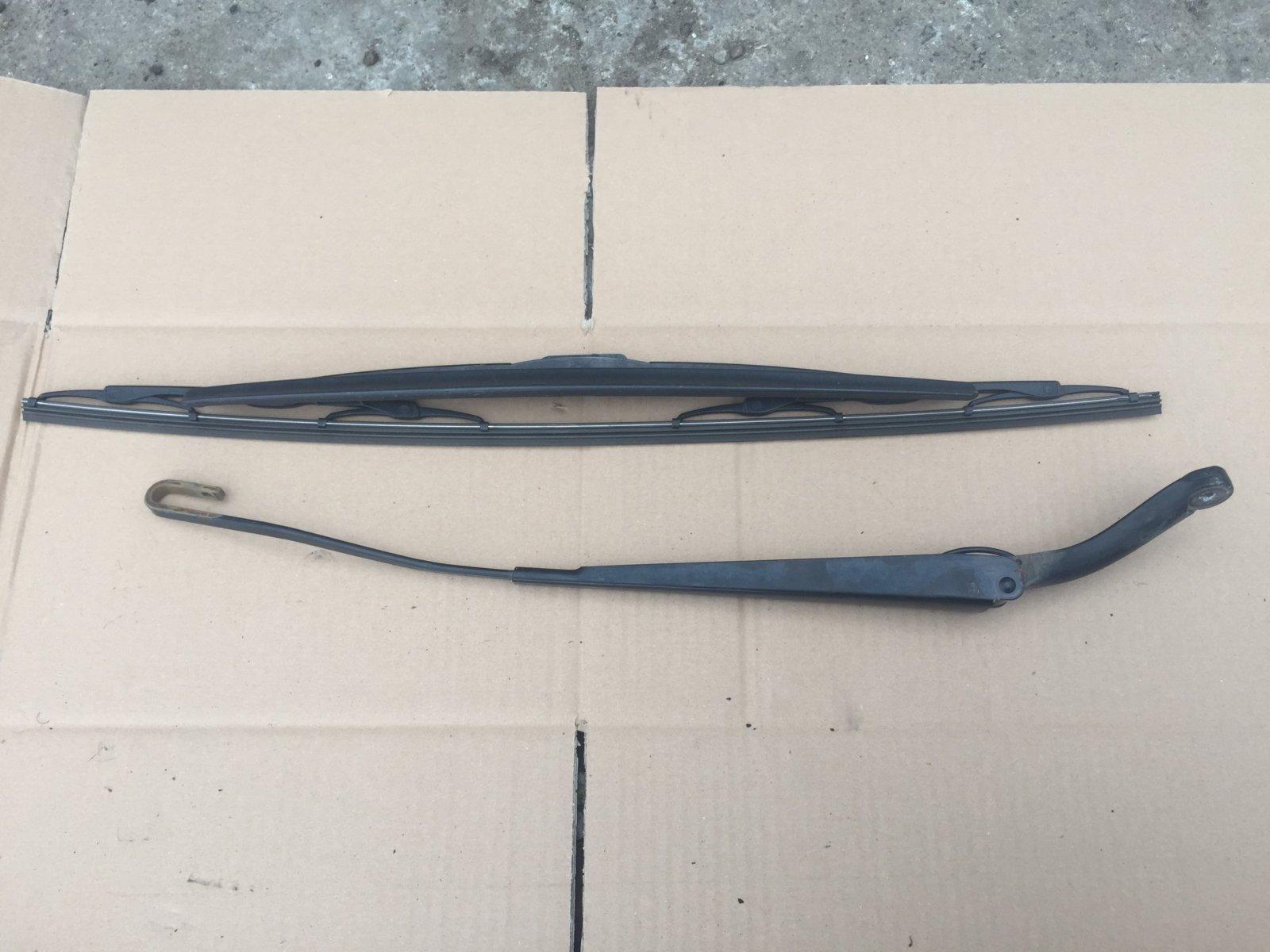 09484611 - Левый стеклоочиститель VOLVO S60 V70 XC70 рычаг л