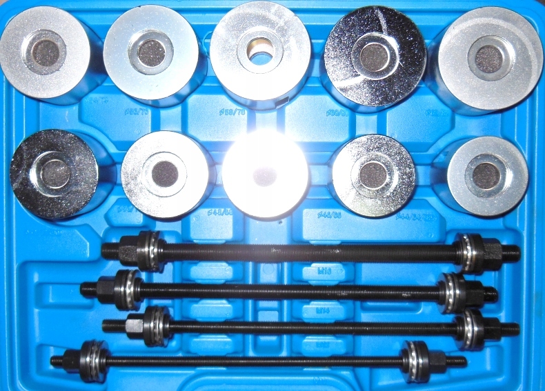 ŚCIĄGACZ TULEI PRZEGUBÓW ŁOŻYSK PIERŚCIENI 14 SZT. Marka Quatros