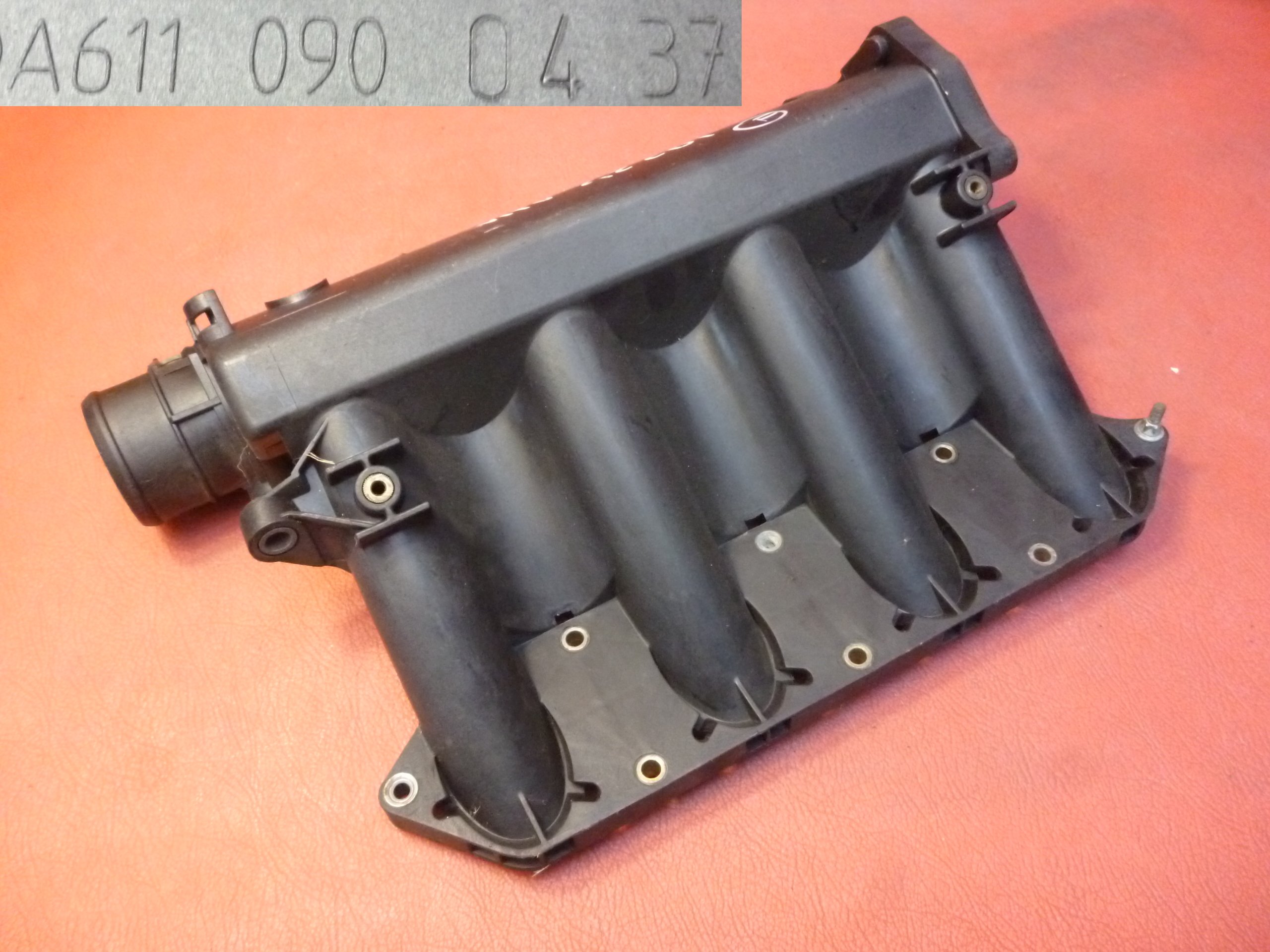 Выпускной коллектор спринтер классик. Коллектор спринтер. Впускной коллектор 646 мотор мерседес. Коллектор на спринтер 612. Впускной коллектор ом612,спринтер.