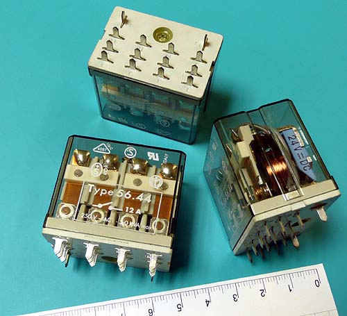 [STcs] PK24V* przekaźnik 24V cztery sekcje 12A
