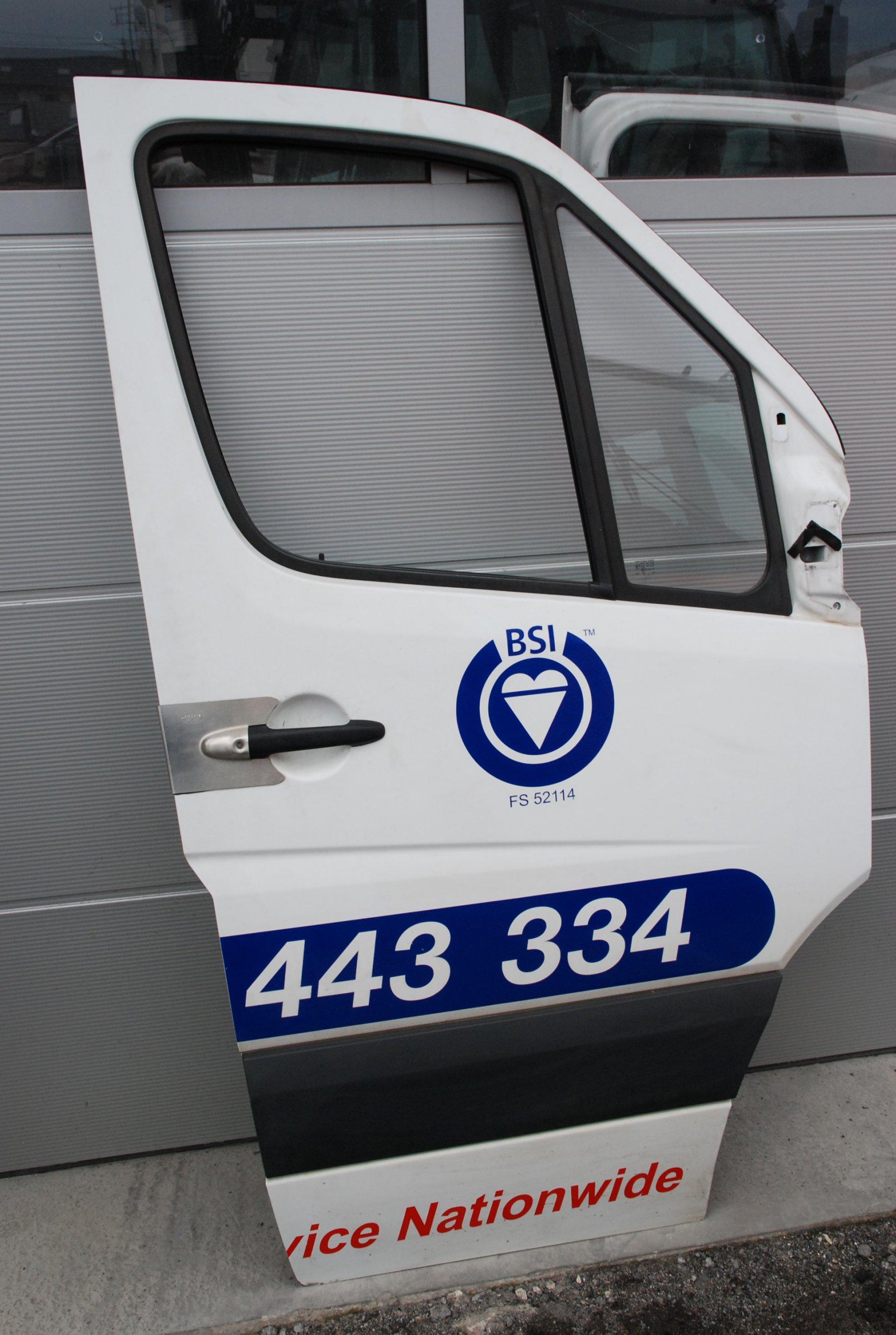 SPRINTER 906 CRAFTER DRZWI PRAWE PRZOD