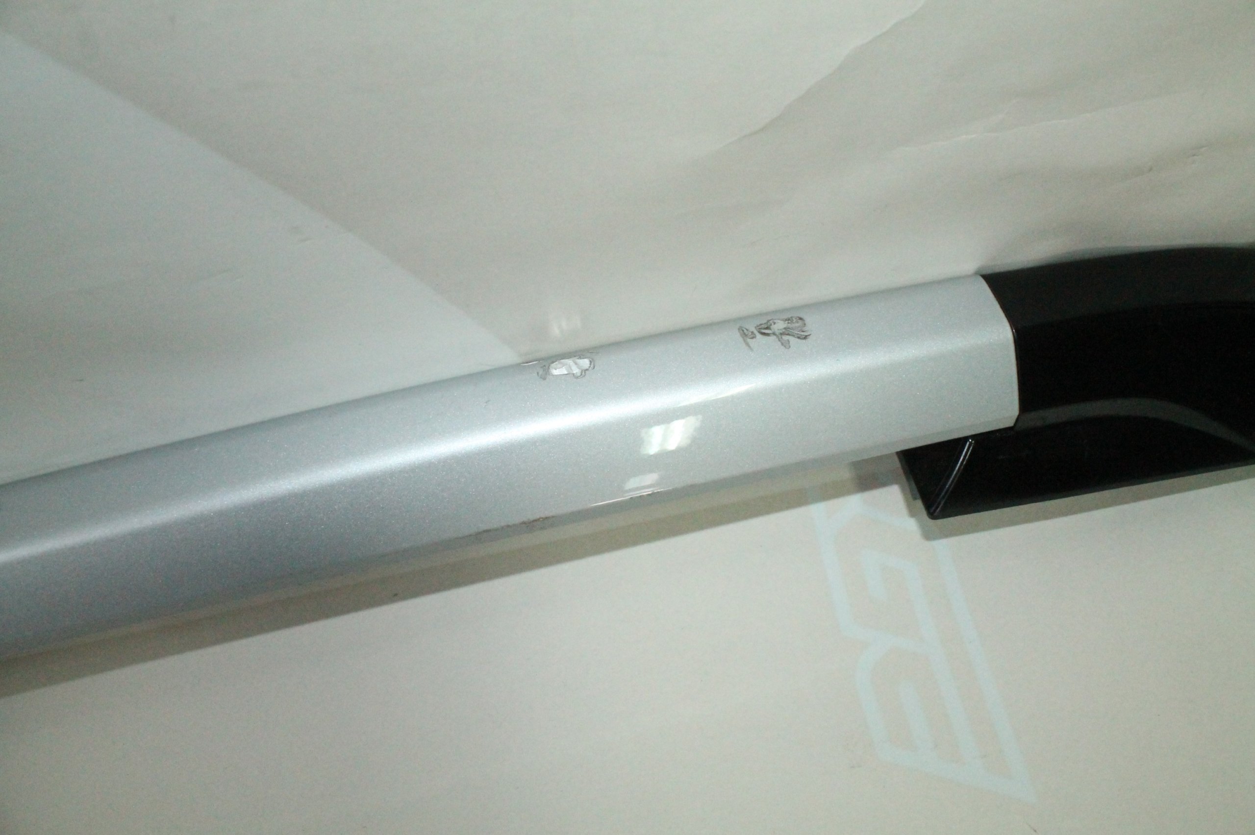 SUBARU XV RELING DACHOWY PRAWY Producent części Subaru OE