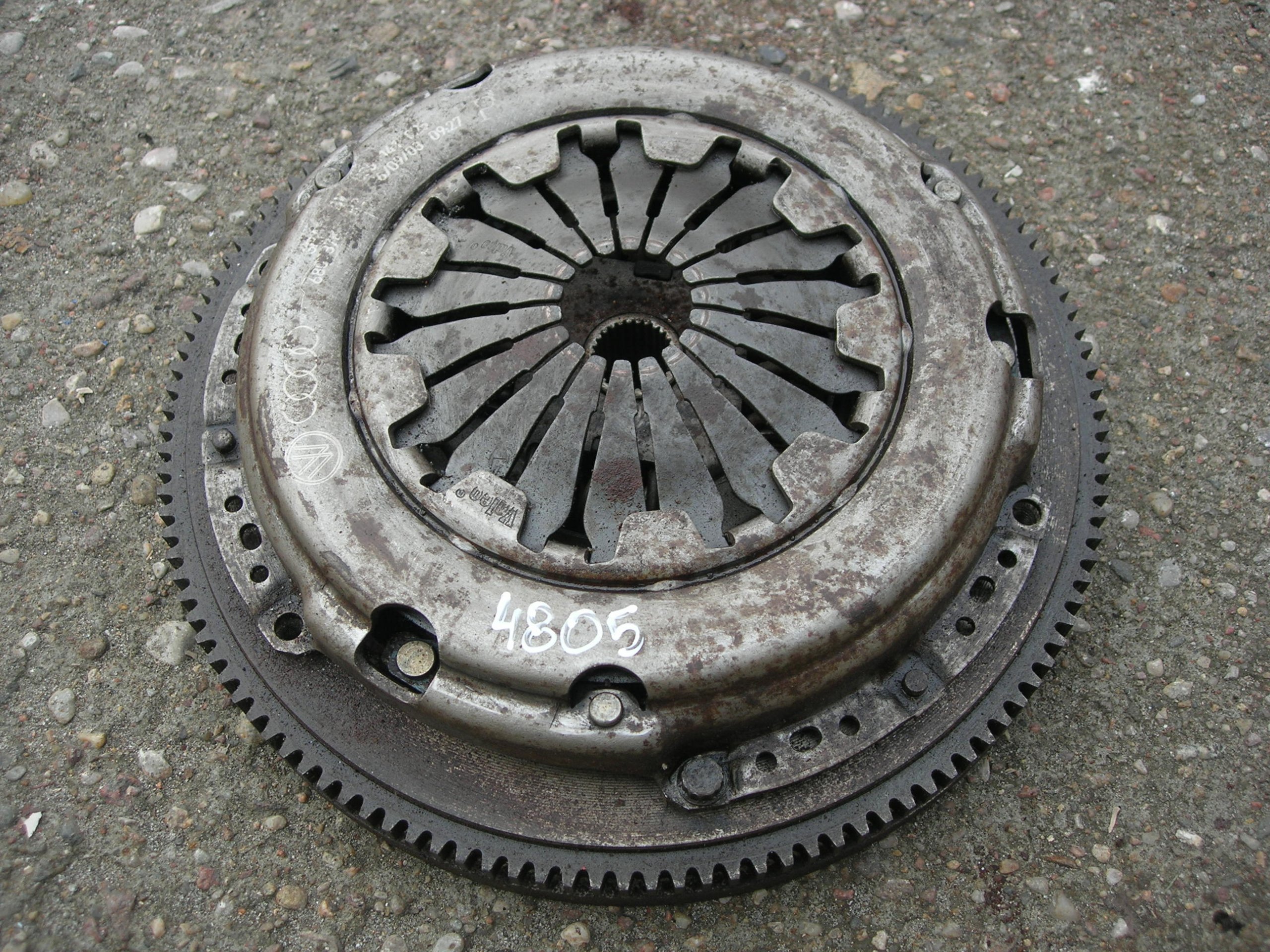 СЦЕПЛЕНИЕ VW POLO 1.4 R030105271D В-ВА