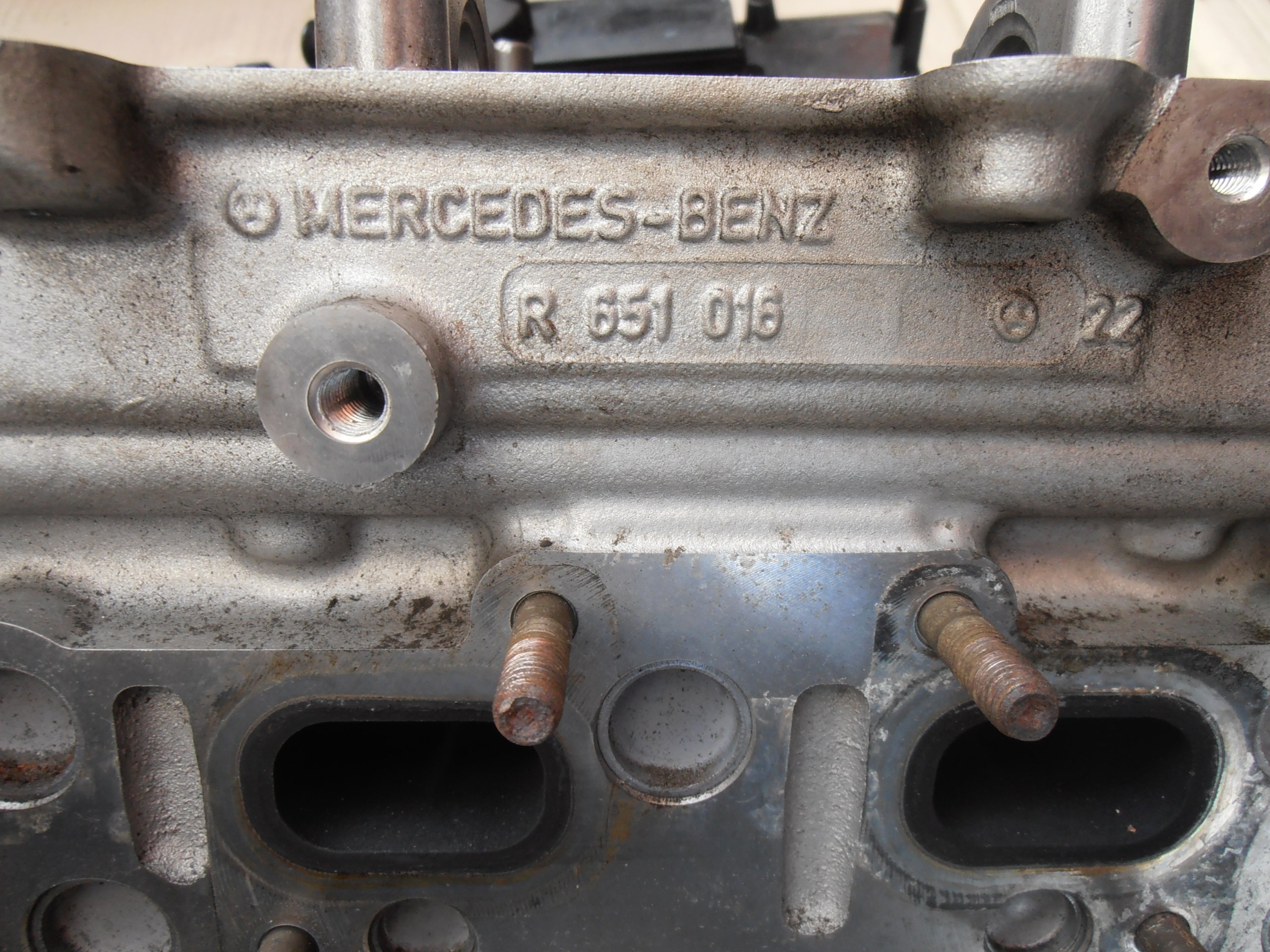 GŁOWICA MERCEDES 651 2.2CDI Producent części Mercedes-Benz OE