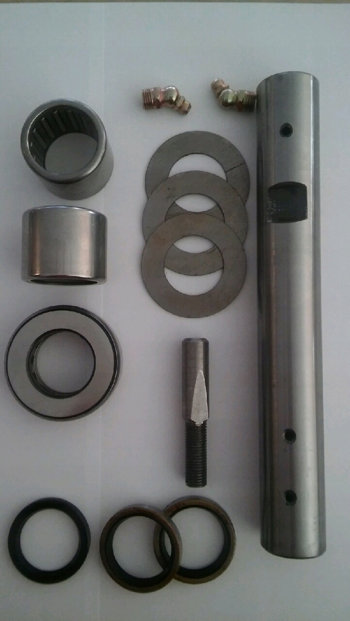 ZESTAW NAPRAWCZY ZWROTNICY TOYOTA 5 6 FG FD 10 30