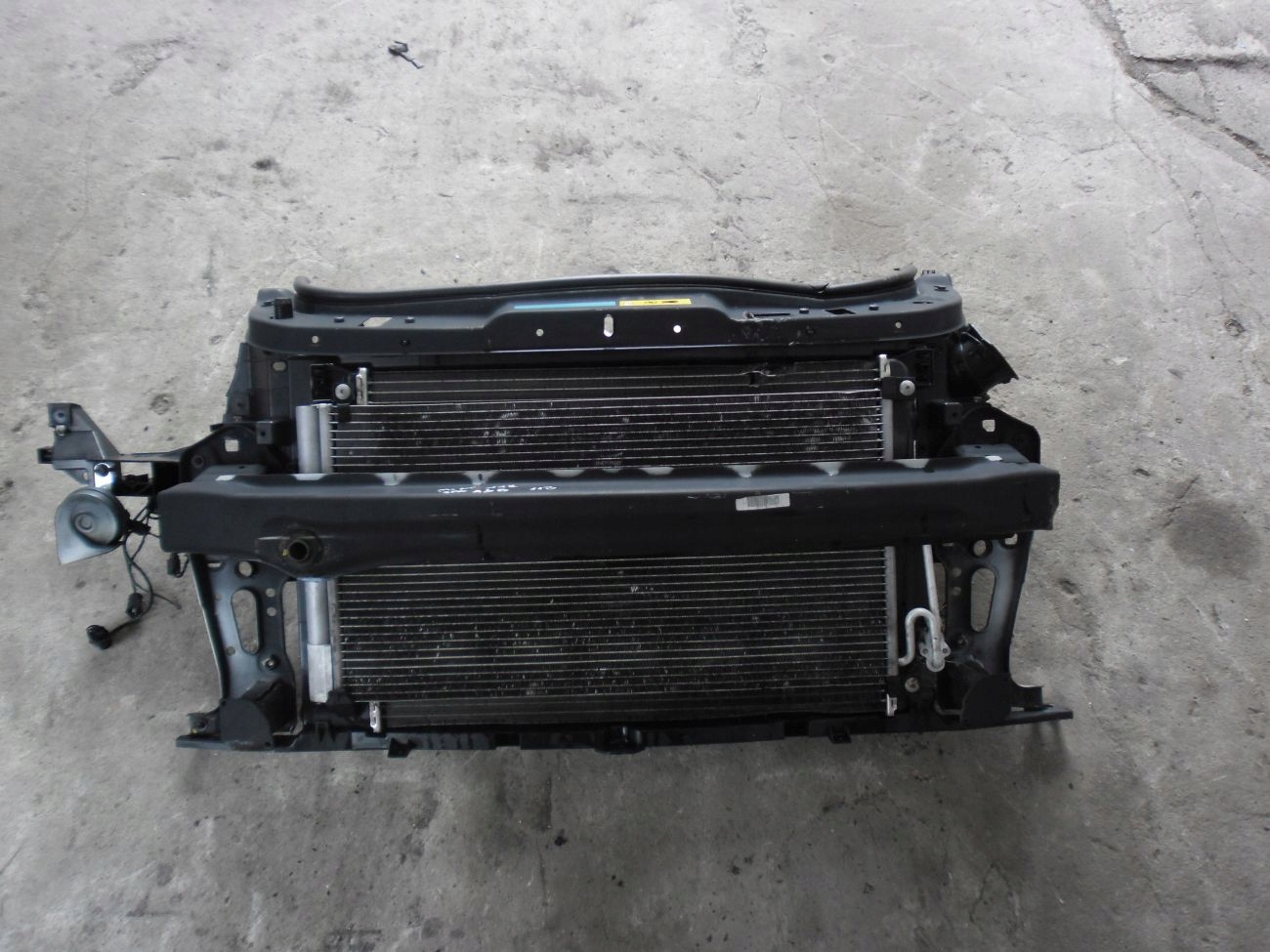 MINI COOPER R56 R57 PAS CHŁODNICE BELKA WENTYLATOR