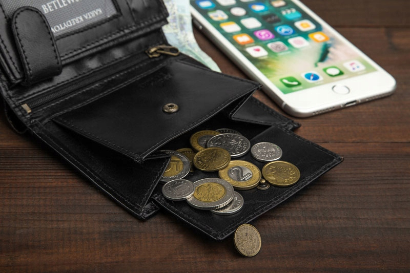 PORTFEL MĘSKI SKÓRZANY Betlewski czarny duży skóra RFID pudełko na prezent Kolor czarny