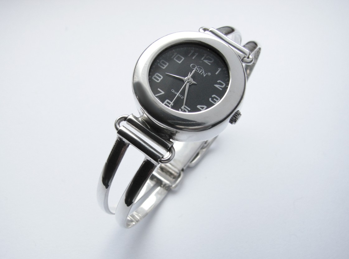 JUBILER ZE SREBRA MARKOWY ZEGAREK OSIN ETUI Model AG