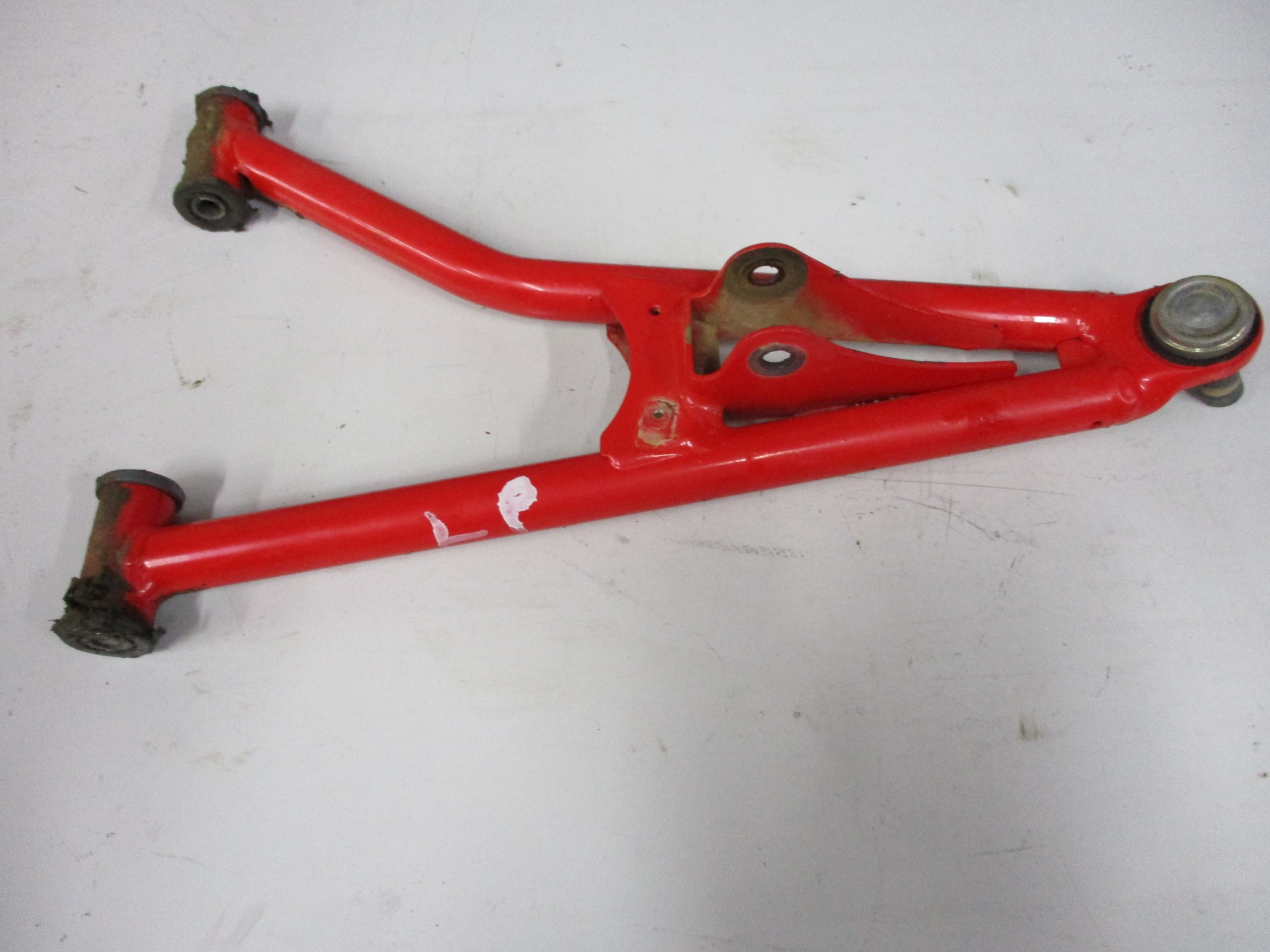 1 - POLARIS SCRAMBLER 850 1000 ПЕРЕДНИЕ РЫЧАГИ УПРАВЛЕНИЯ