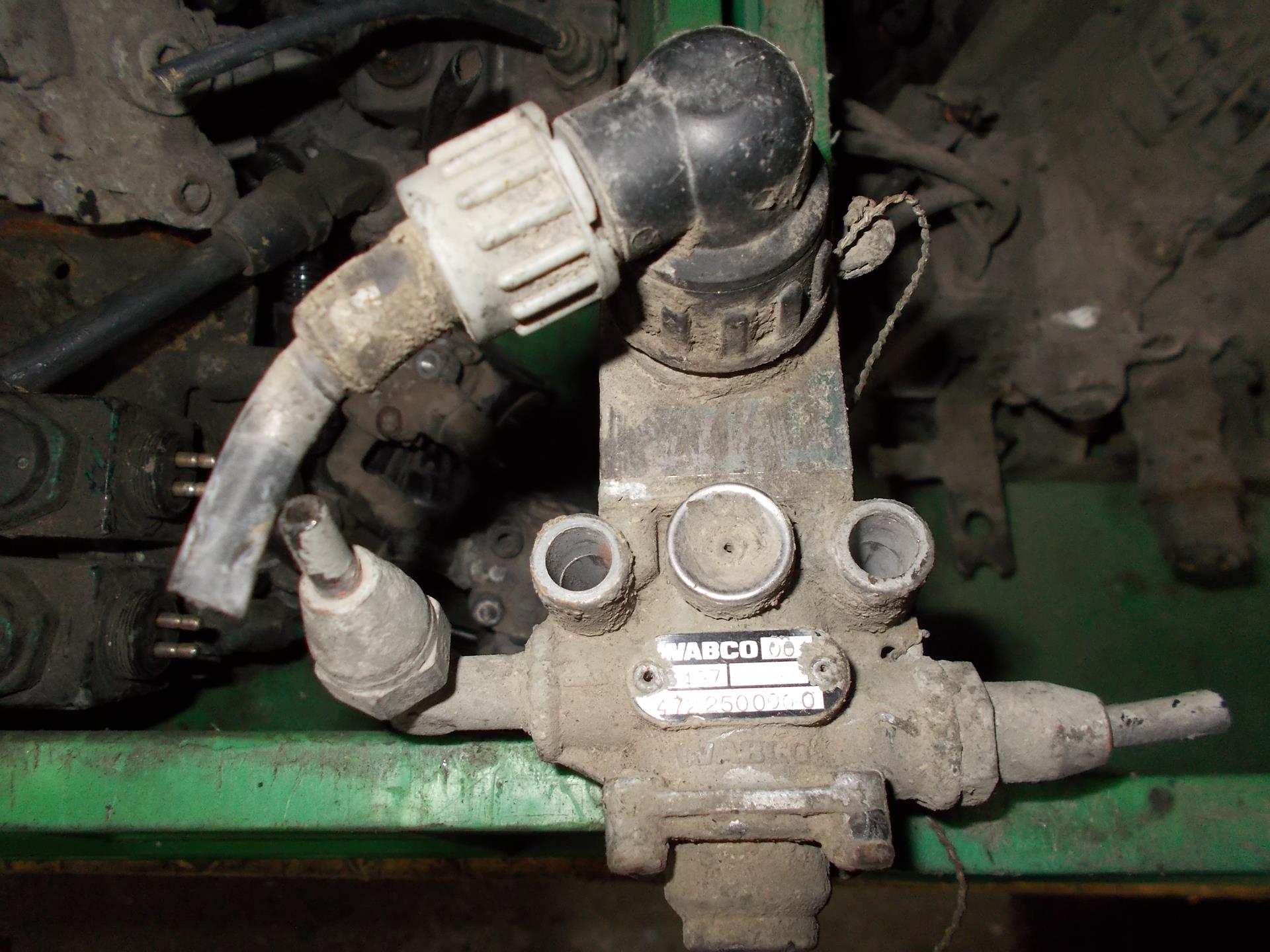 Электромагнитный клапан Wabco Scania 4722500000