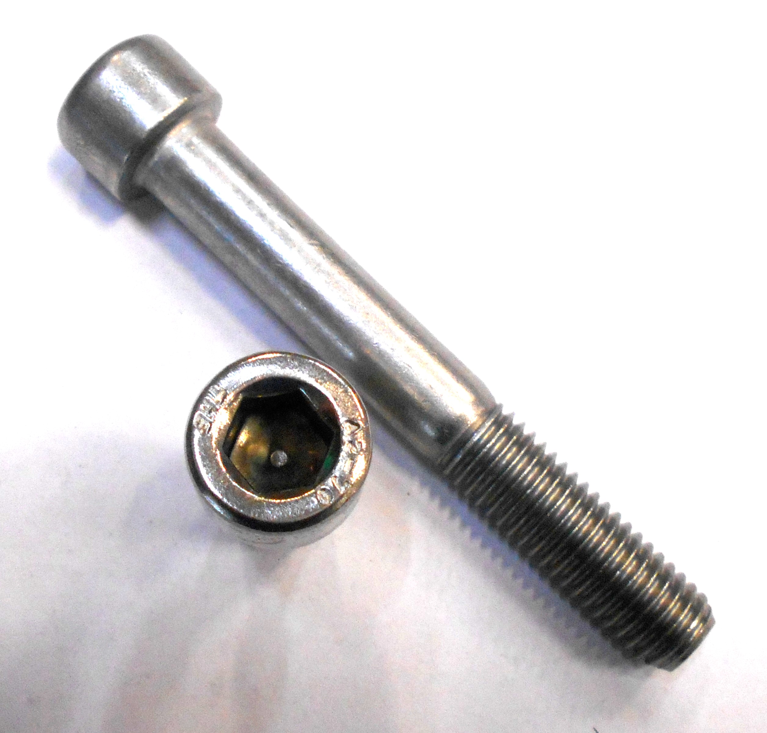 

M2x6 Śruby Nierdz. Walec-Ampul din 912 A2 (10szt)