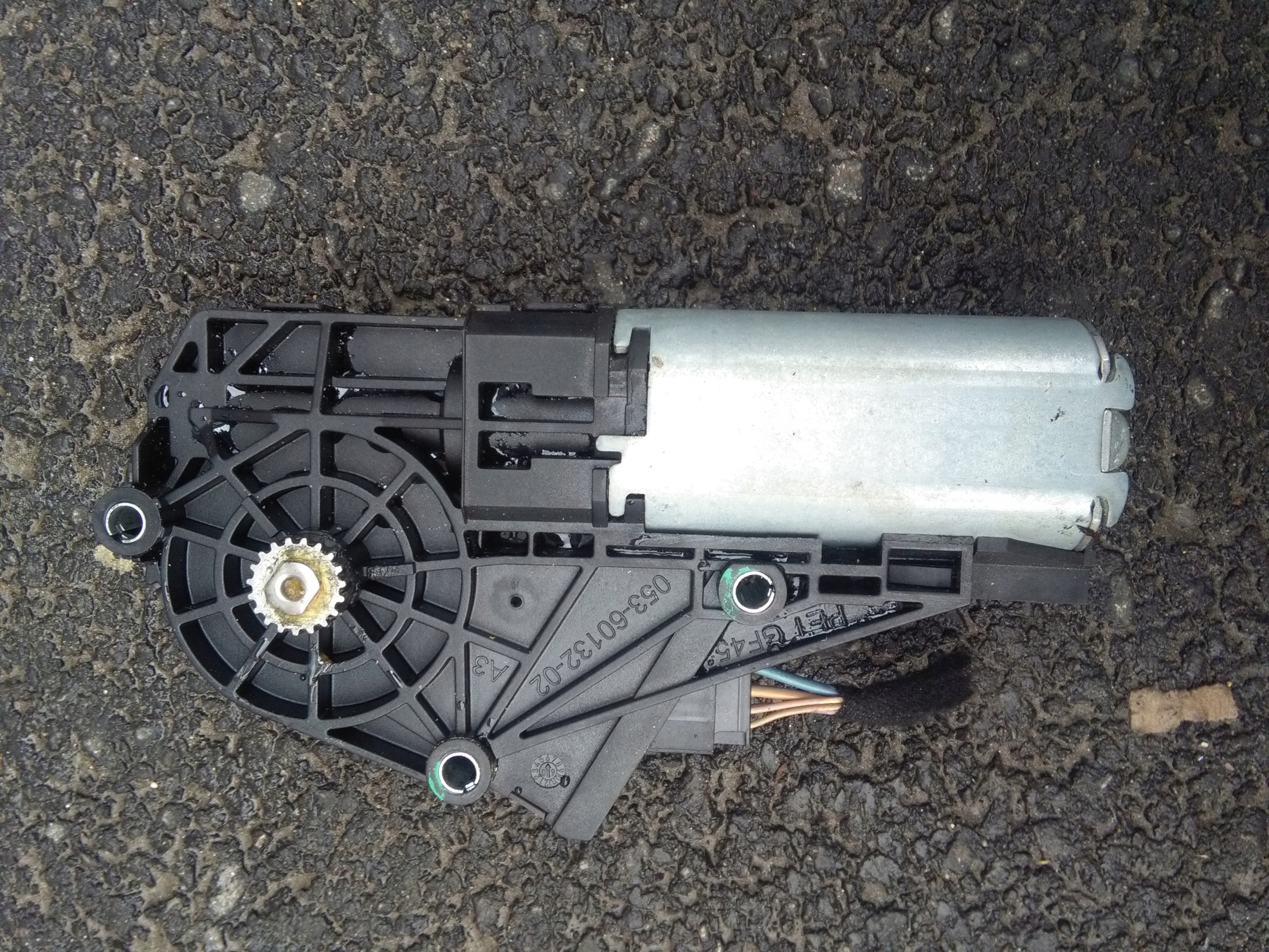 Silniczek szyberdachu BMW X6 E71 9127381 Producent części BMW OE