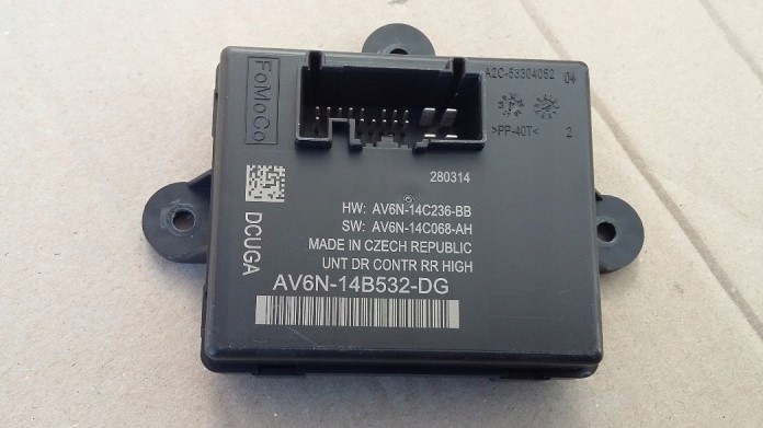 AV6N-14B532-DG - FORD C MAX 2011 R LT DOOR MODULE AV6N-14B532-DG