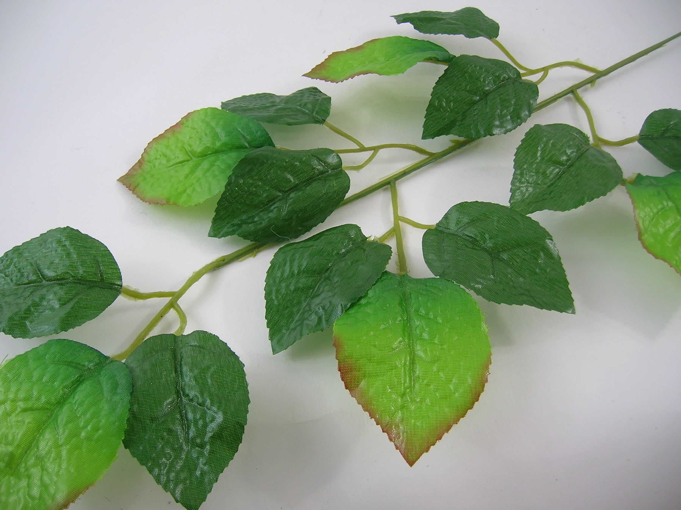 SZTUCZNE ROŚLINY LIŚĆ, GAŁĄZKA LIŚCI WZÓR 1 - RÓŻA Wysokość maksymalna 54 cm