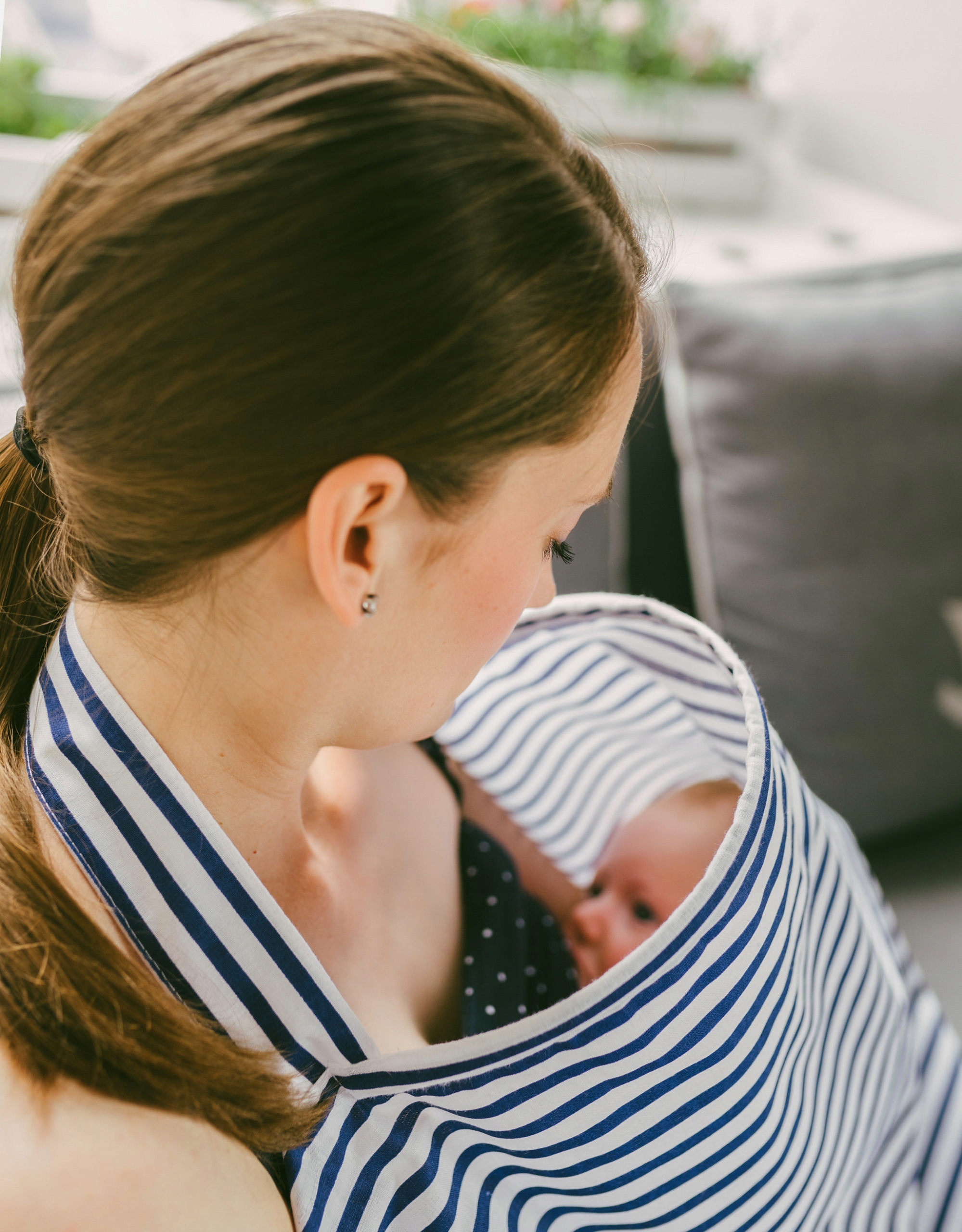 Chusta do karmienia + POKROWIEC otulacz 8 WZORÓW EAN (GTIN) 634438368687