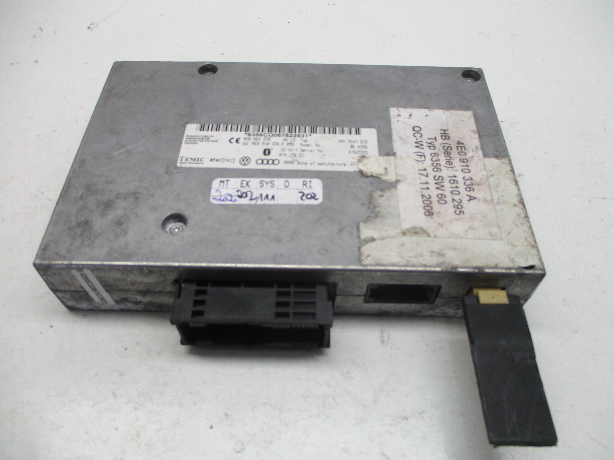 ,4E0862335 - audi A6 A8 модуль bluetooth 4e0862335, 4e0910336a
