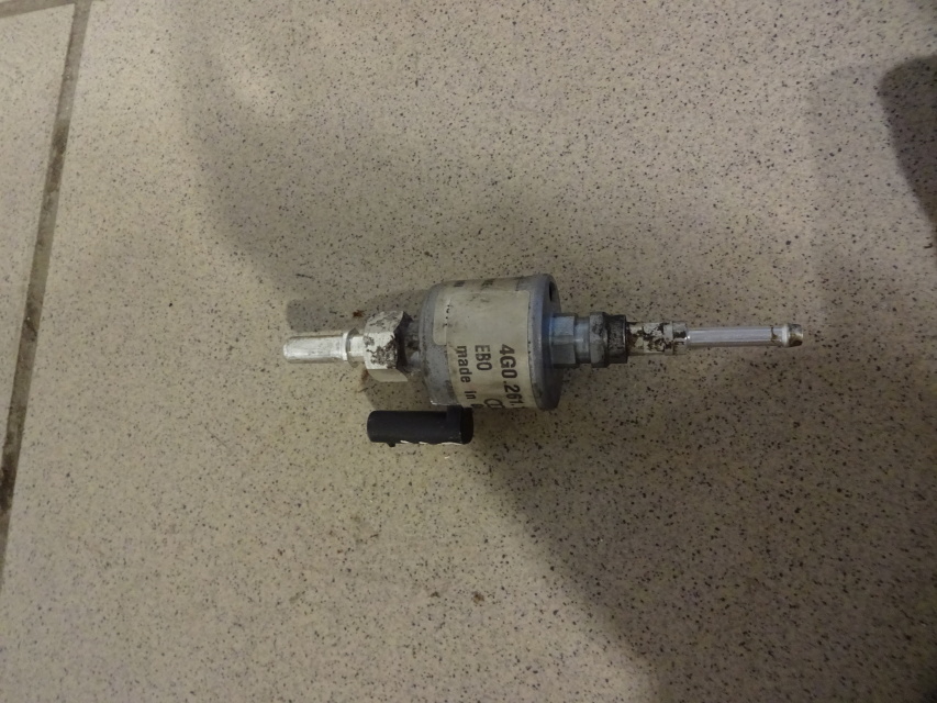 4G0261163A - ДОПОЛНИТЕЛЬНЫЙ ТОПЛИВНЫЙ НАСОС WEBASTO AUDI 4G0261163