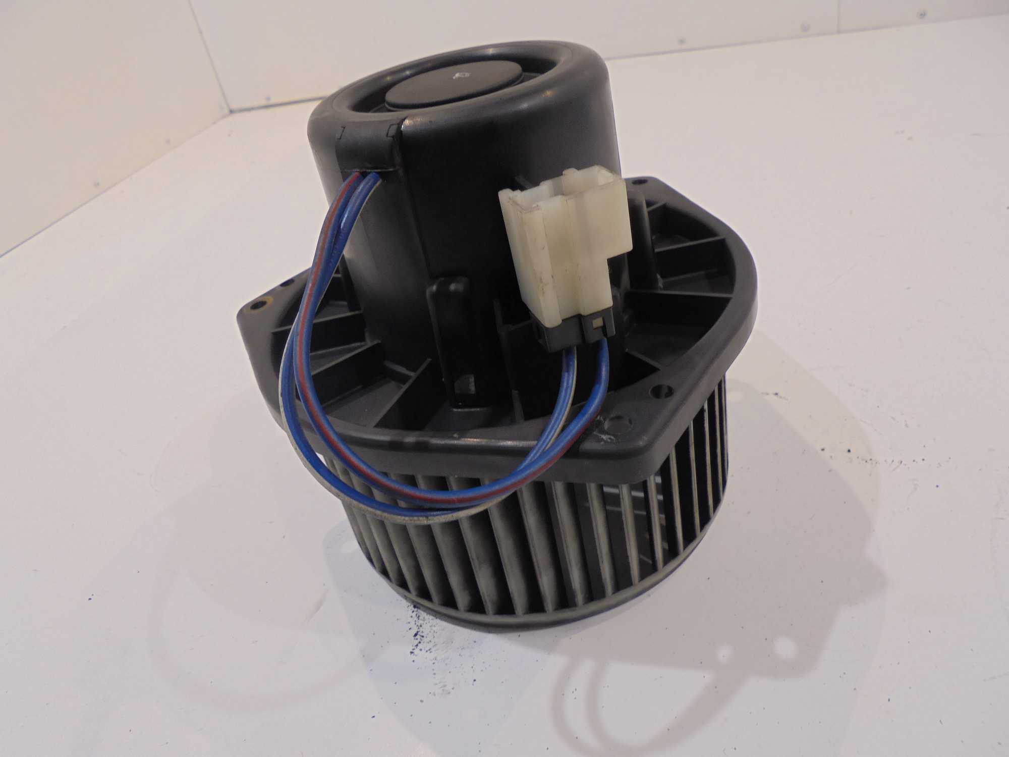 heating air conditioning devices NISSAN PRIMERA P11