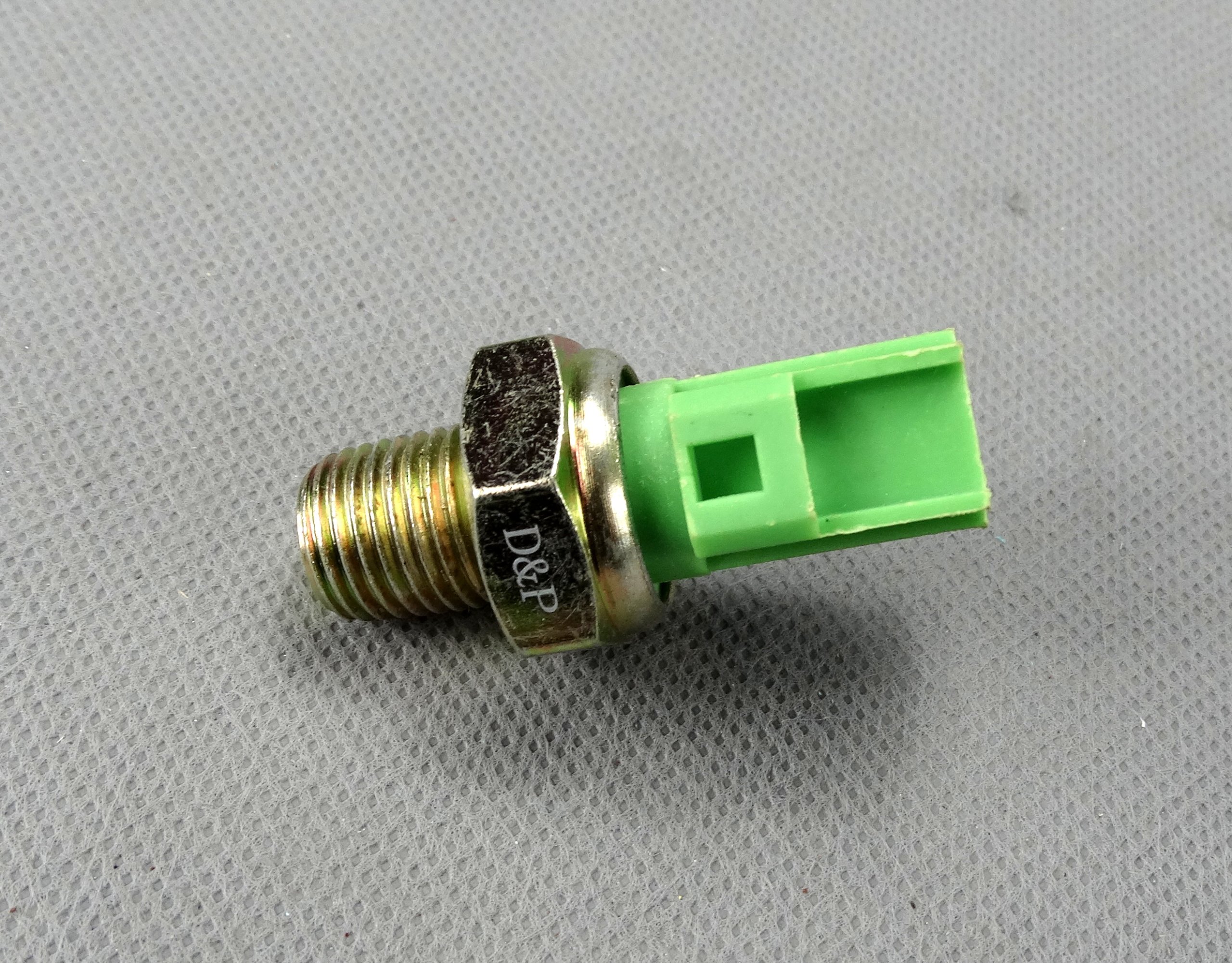 CZUJNIK CIŚNIENIA OLEJU FORD TRANSIT MONDEO 00- Producent części BSG