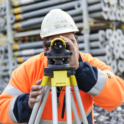 Niwelator optyczny Leica NA524 [Statyw + łata] SET Kod producenta 840385-1