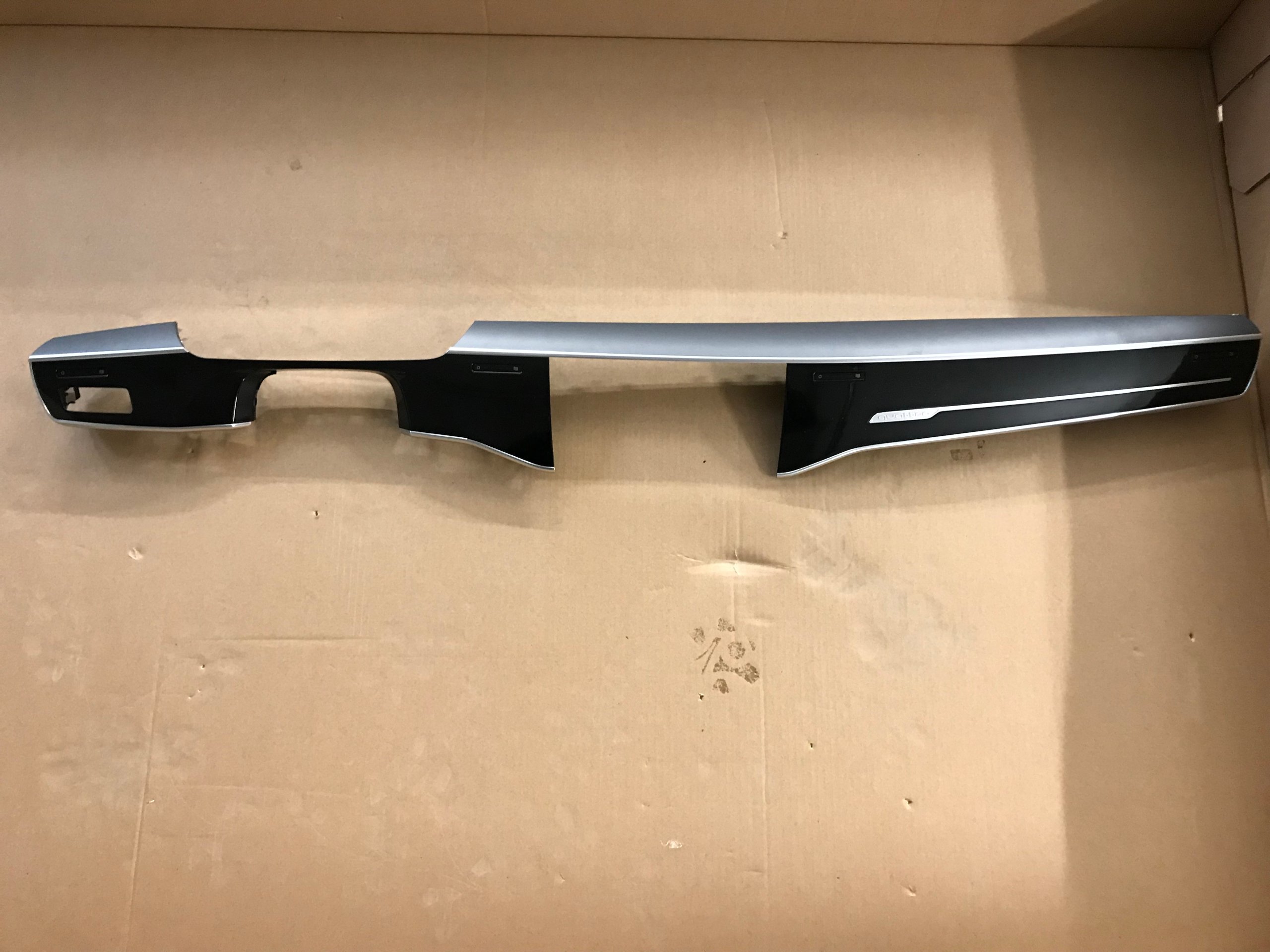 Оформлення дошки Онікс AUDI A8 D5n1857325n1857200