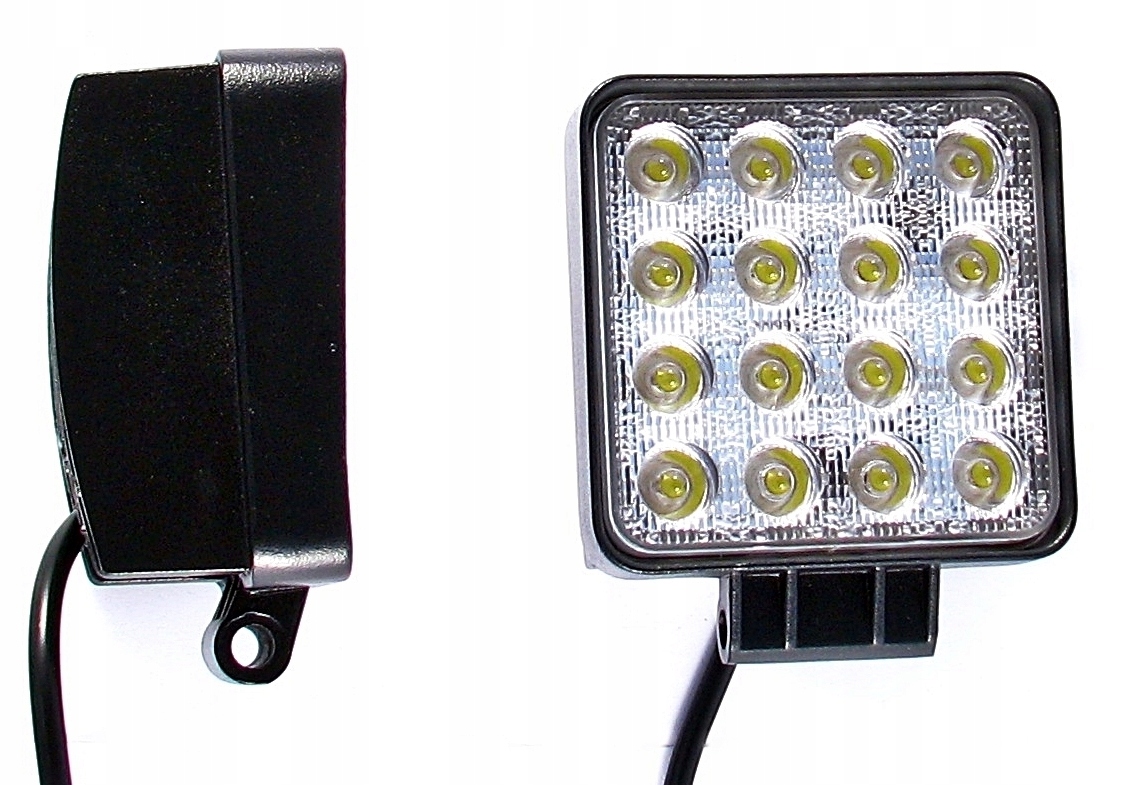 Свет 16. Фара led 12-24v 48w 16 led. Фара 16 диодов 48w. Фара светодиодная 10-30v 48w-3w*16led. Фара 16led 48w 100 100.