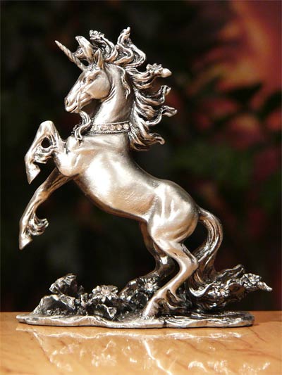 FIGURKA JEDNOROŻEC KOŃ NA WALENTYNKI PREZENT Kod producenta 547