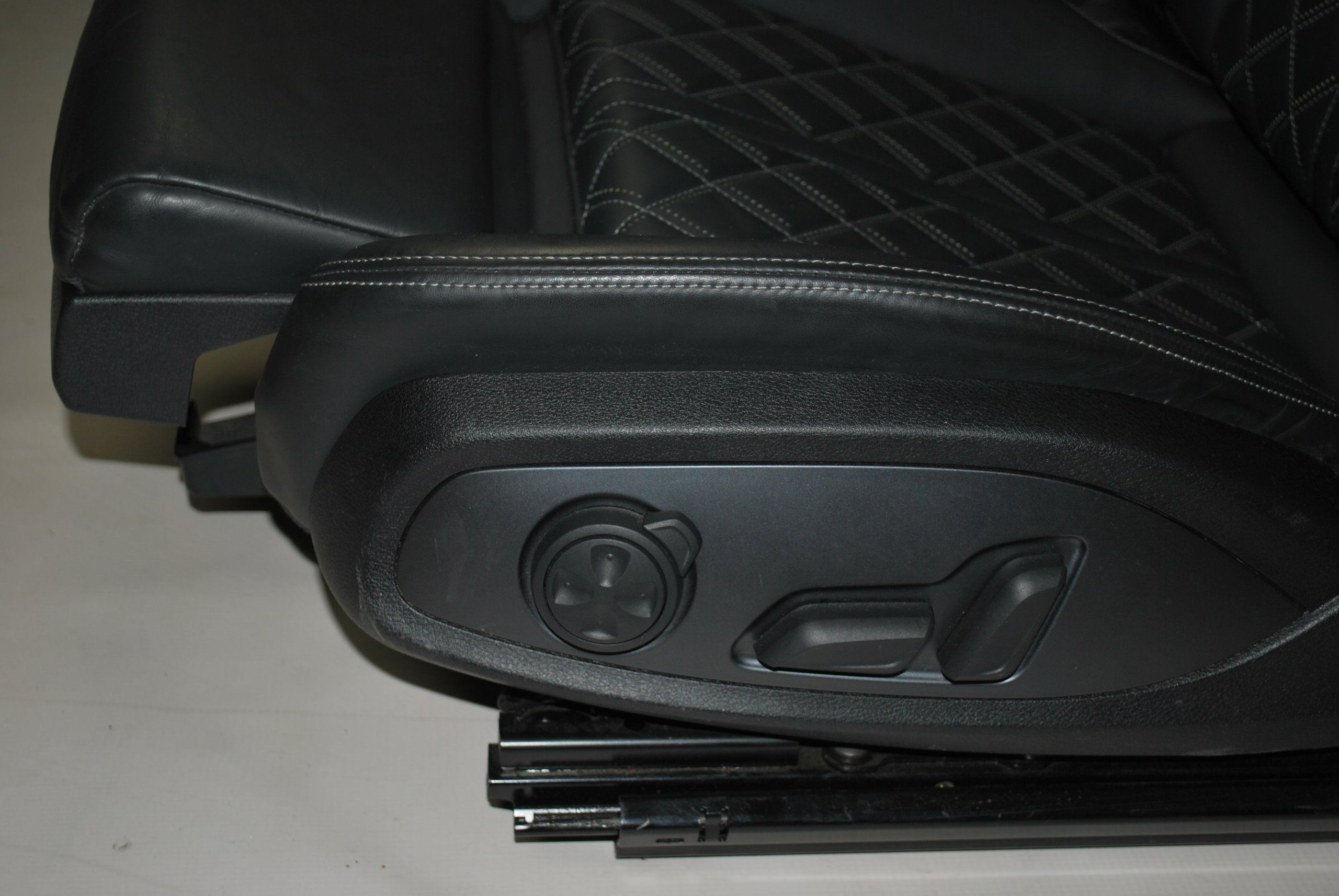 Сиденья передний кожа Audi TT RS 8S7 Cabrio photo 5