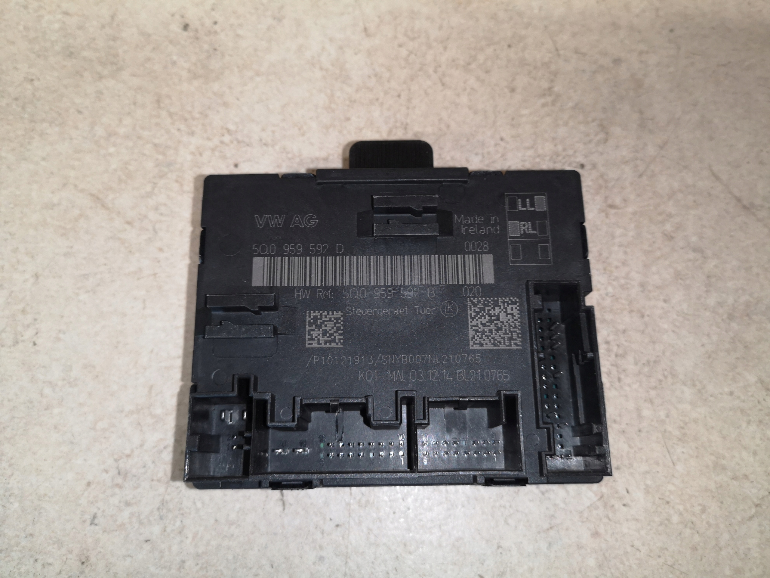 VW PASSAT B8 модуль двері 5q0959592d