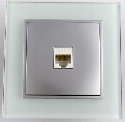 

Gniazdo komputerowe RJ45 srebrne Seria Corner Dpm