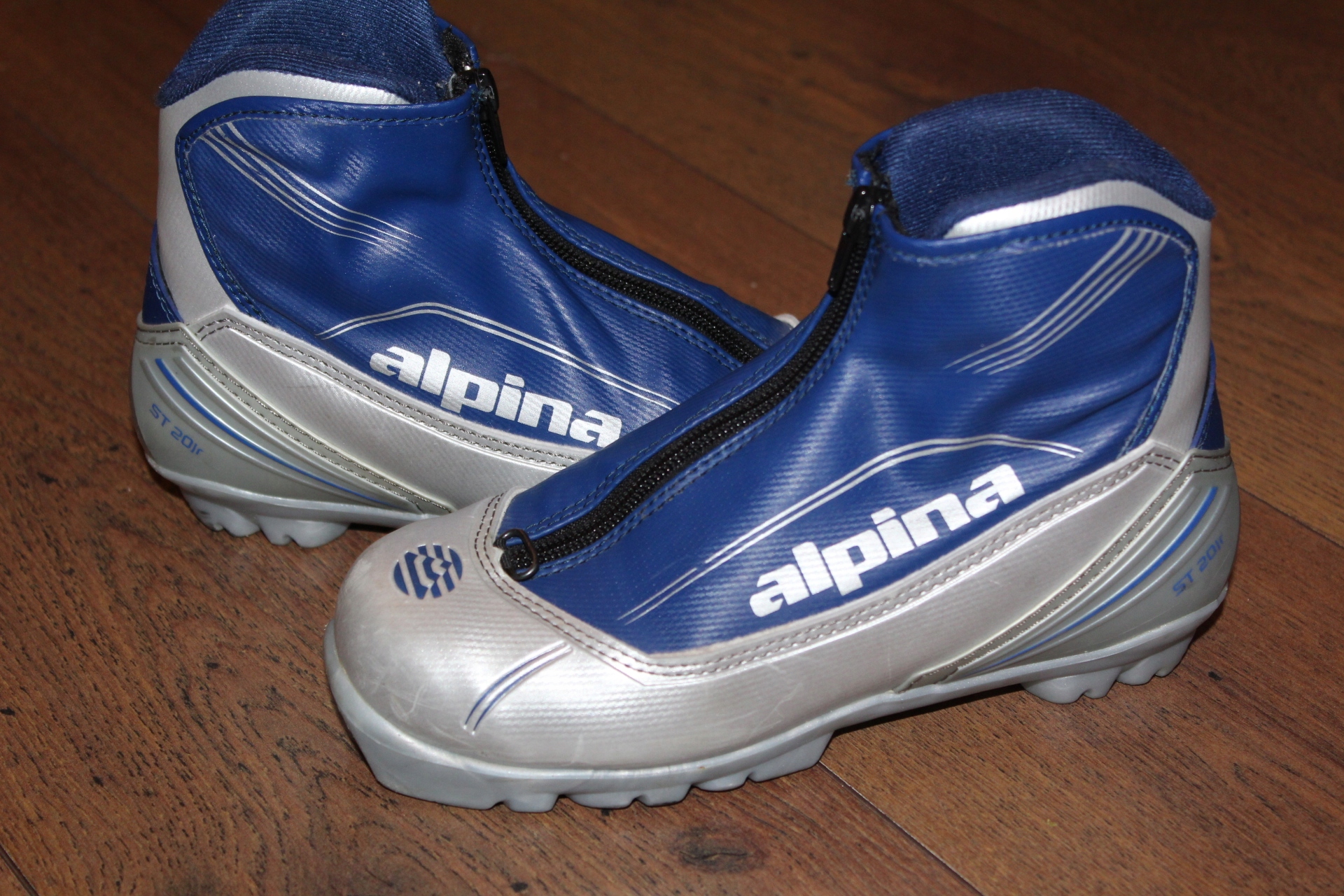 ALPINA - ST20JR - ROZ.36/23,5CM - NNN Rozmiar 36