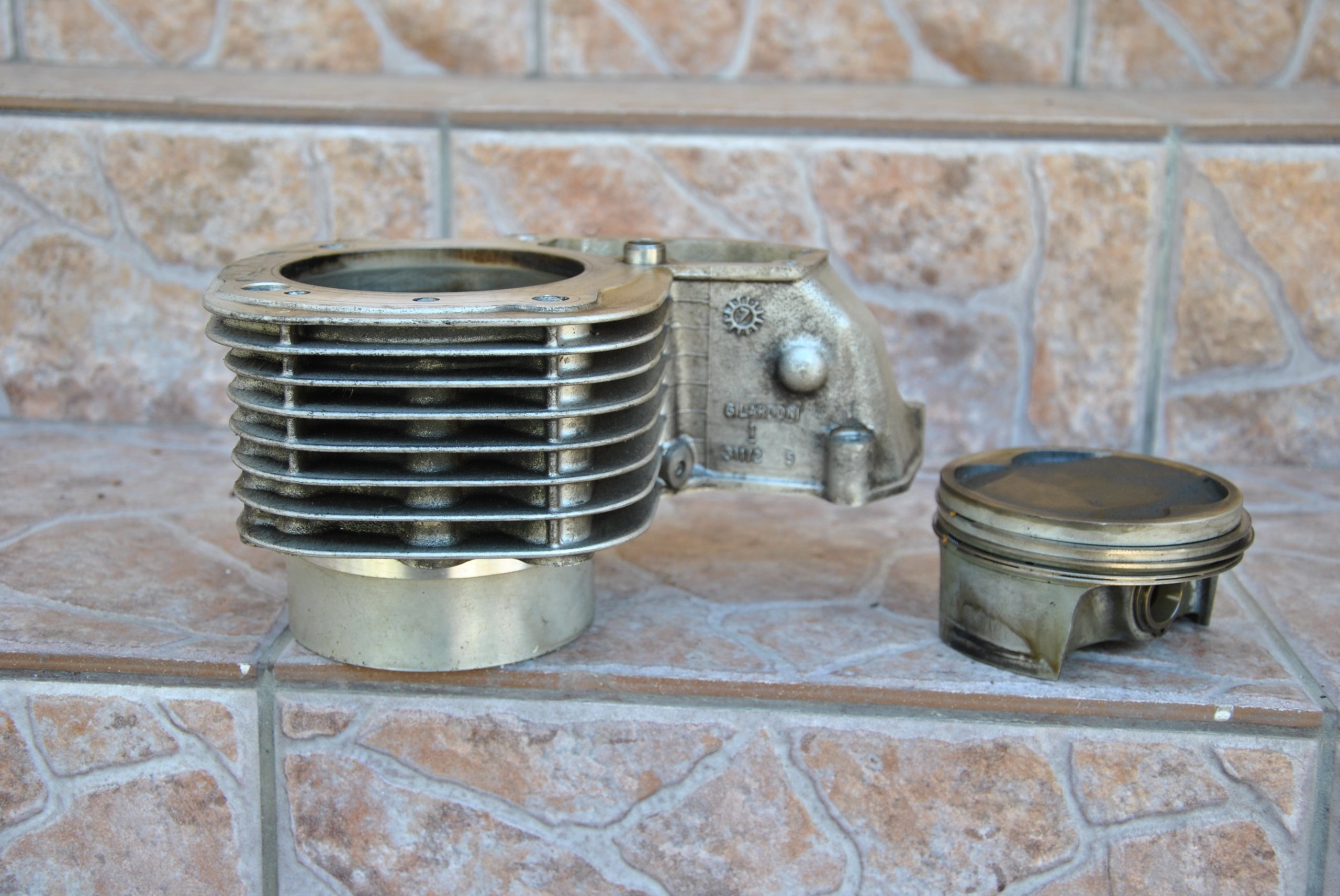 Поршень цилиндра BMW GS 1100 1150