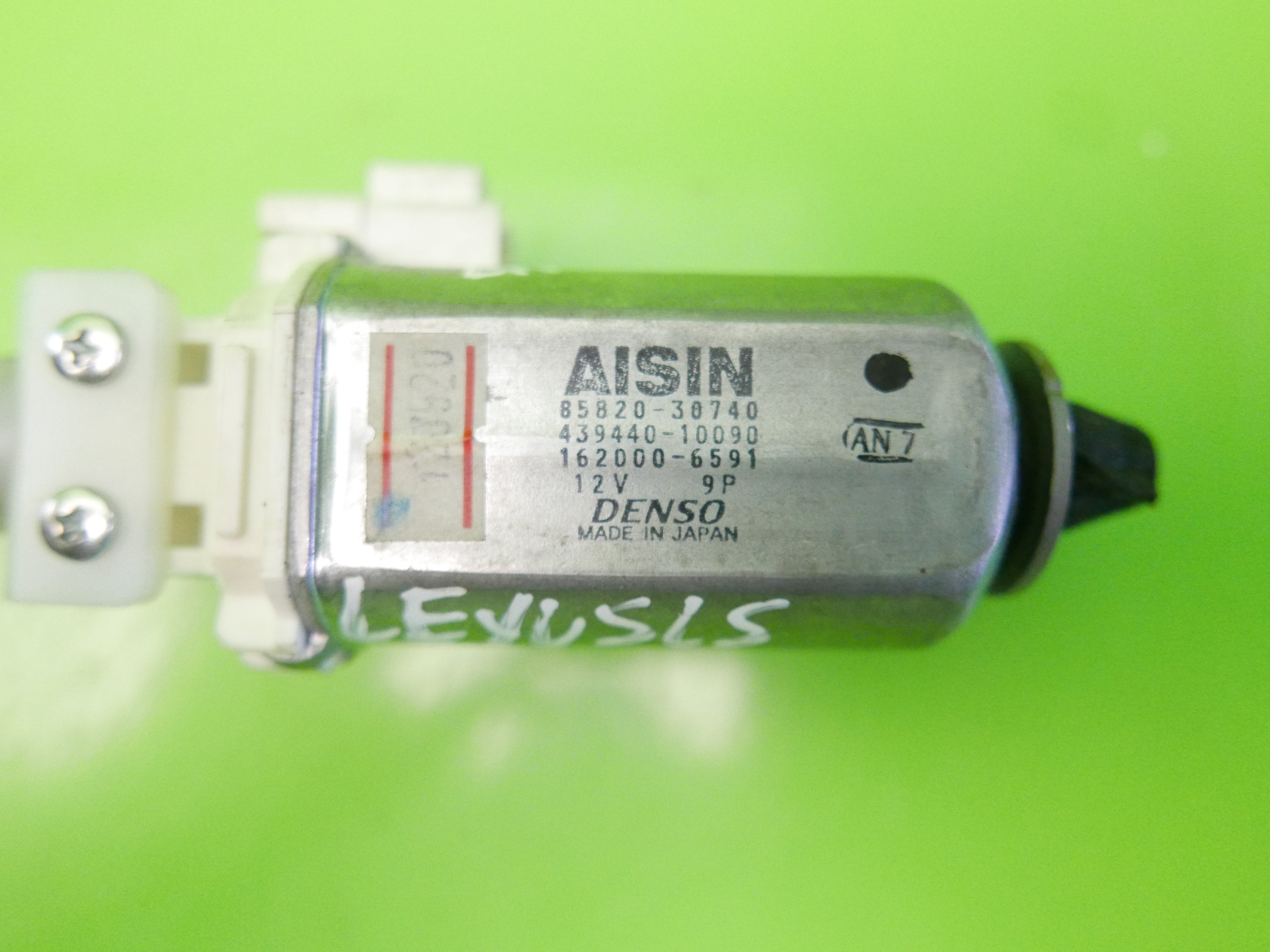 SILNICZEK ZAGLOWKA PRZOD PRAWY LEXUS LS460L 12 17 Car type Passenger cars